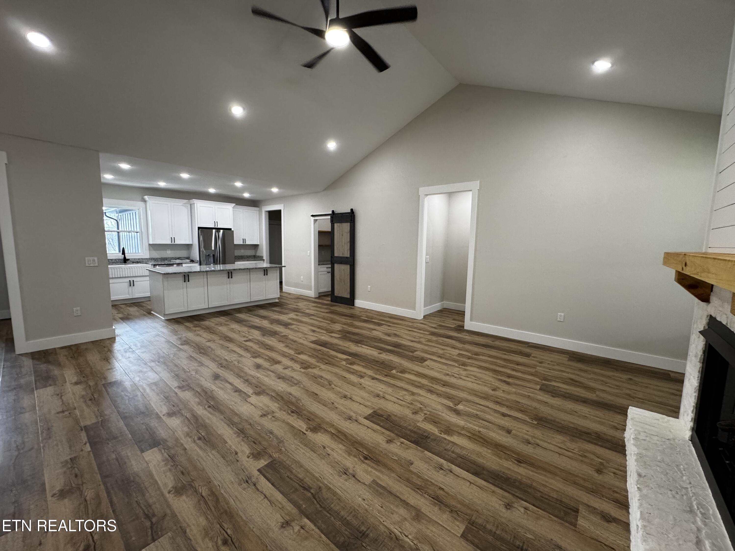 908 Evelyn Private Drive Huntsville TN 37756