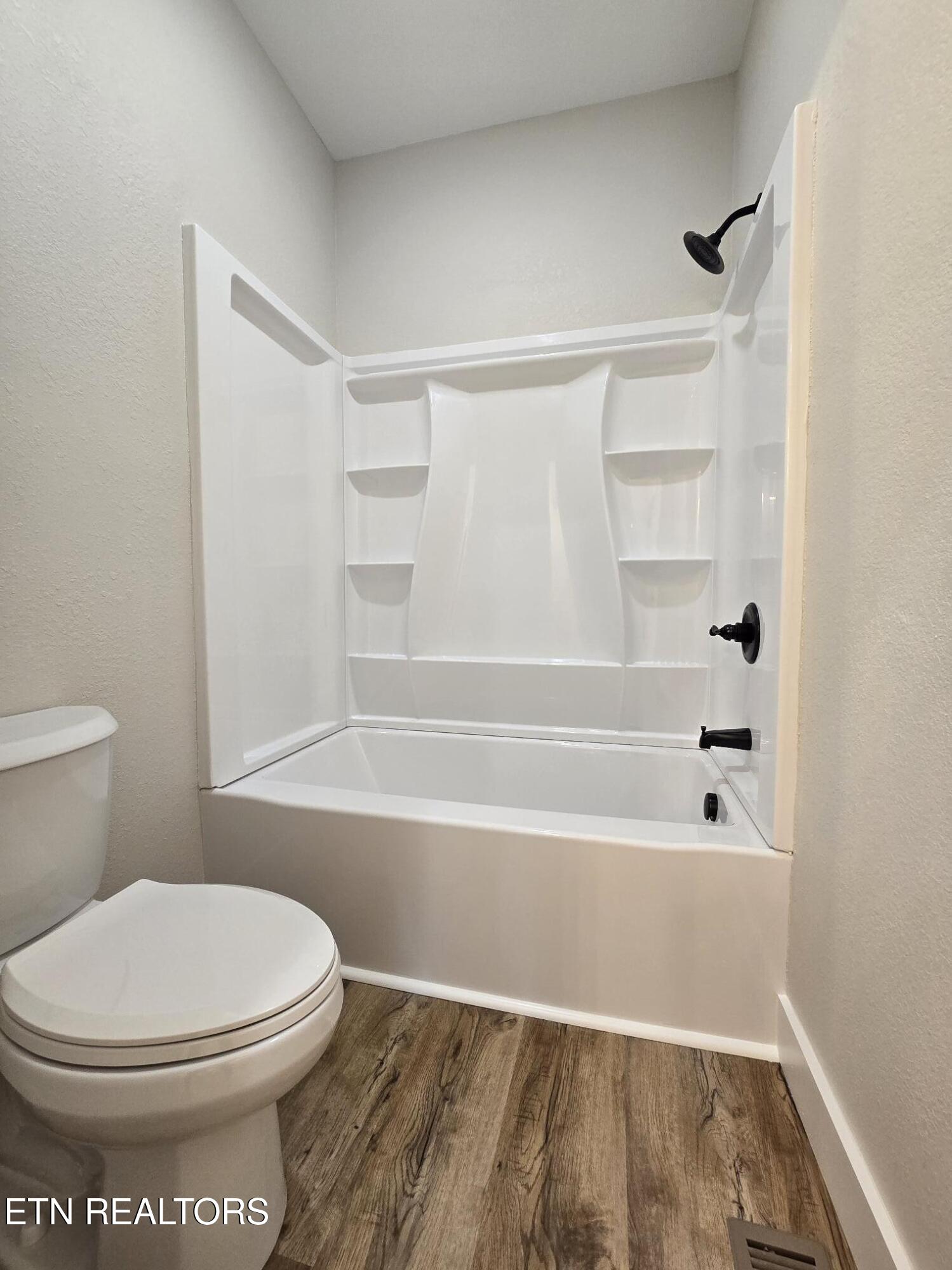 908 Evelyn Private Drive Huntsville TN 37756
