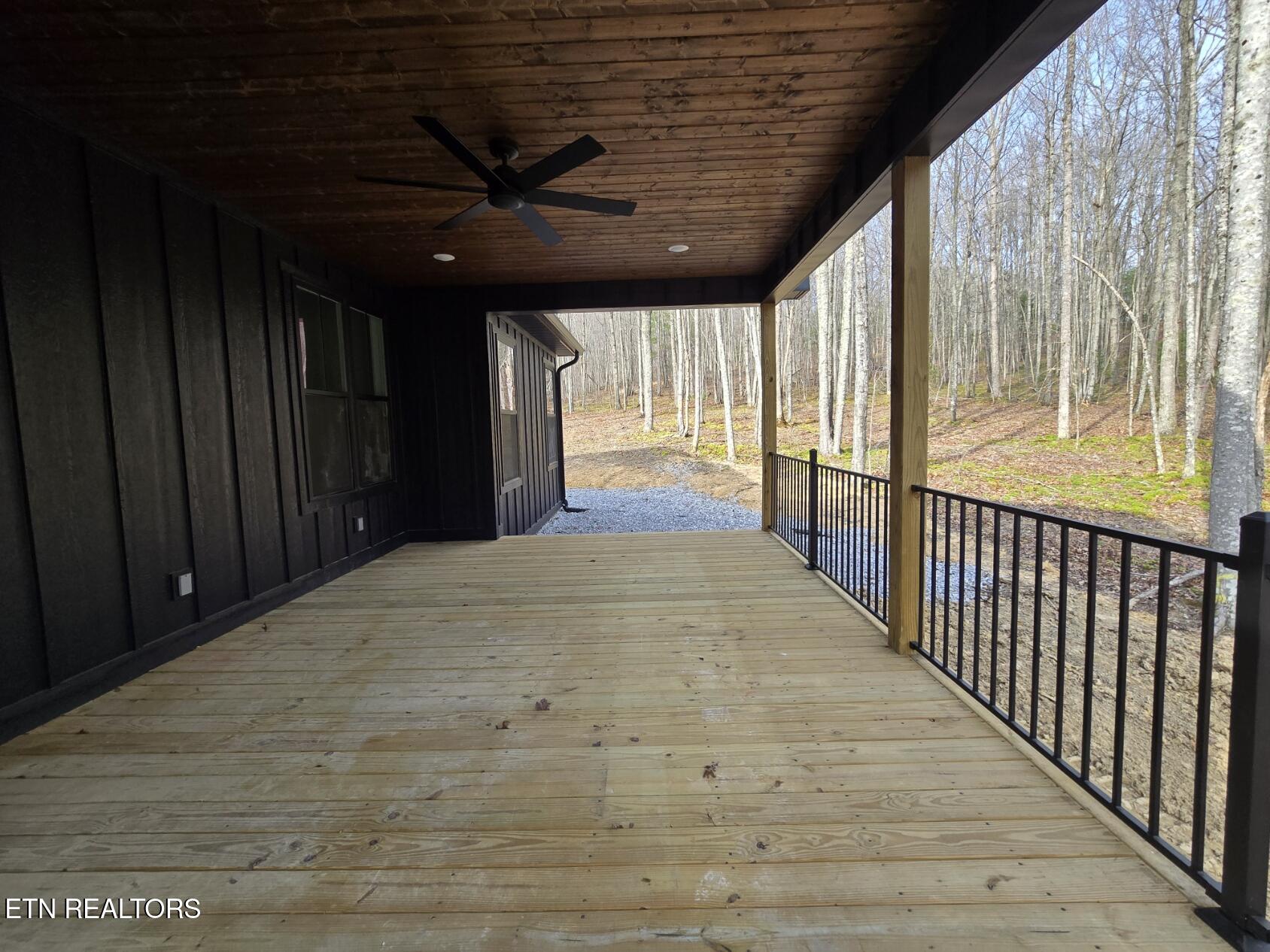 908 Evelyn Private Drive Huntsville TN 37756