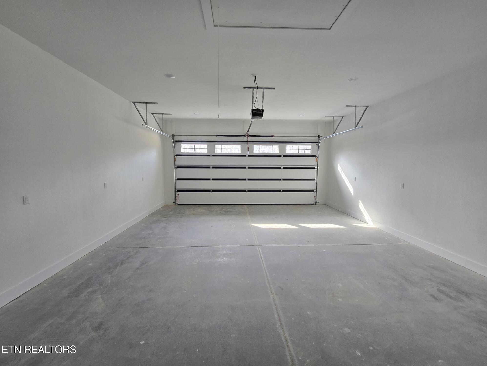 908 Evelyn Private Drive Huntsville TN 37756
