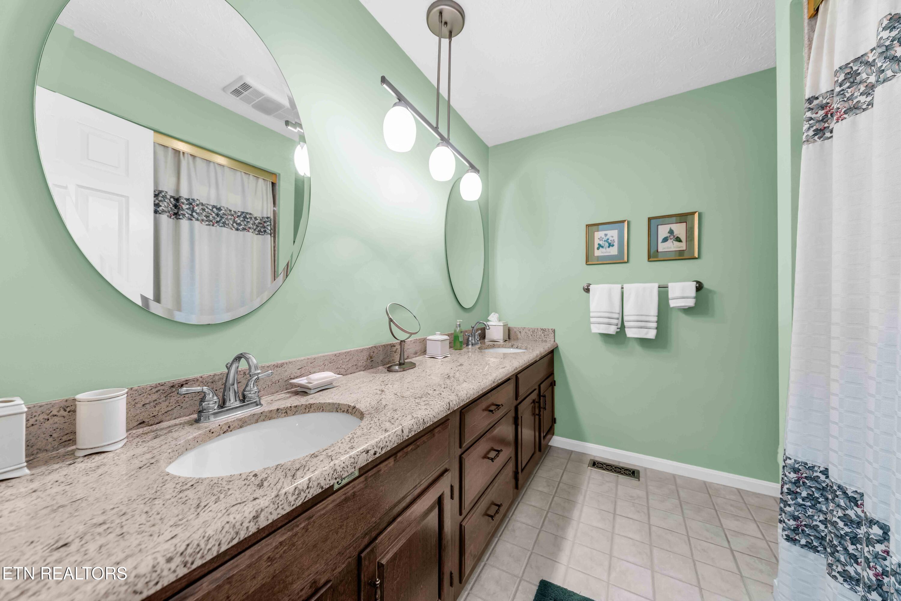 2012 Duck Cove Drive Knoxville TN 37922
