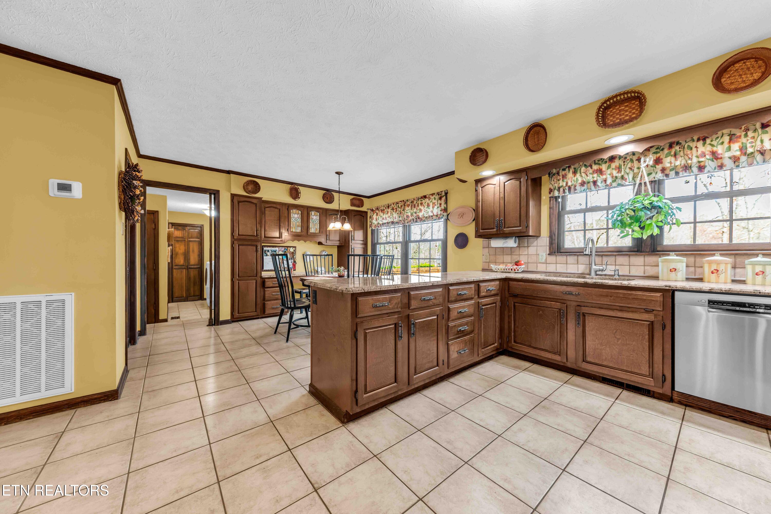 2012 Duck Cove Drive Knoxville TN 37922