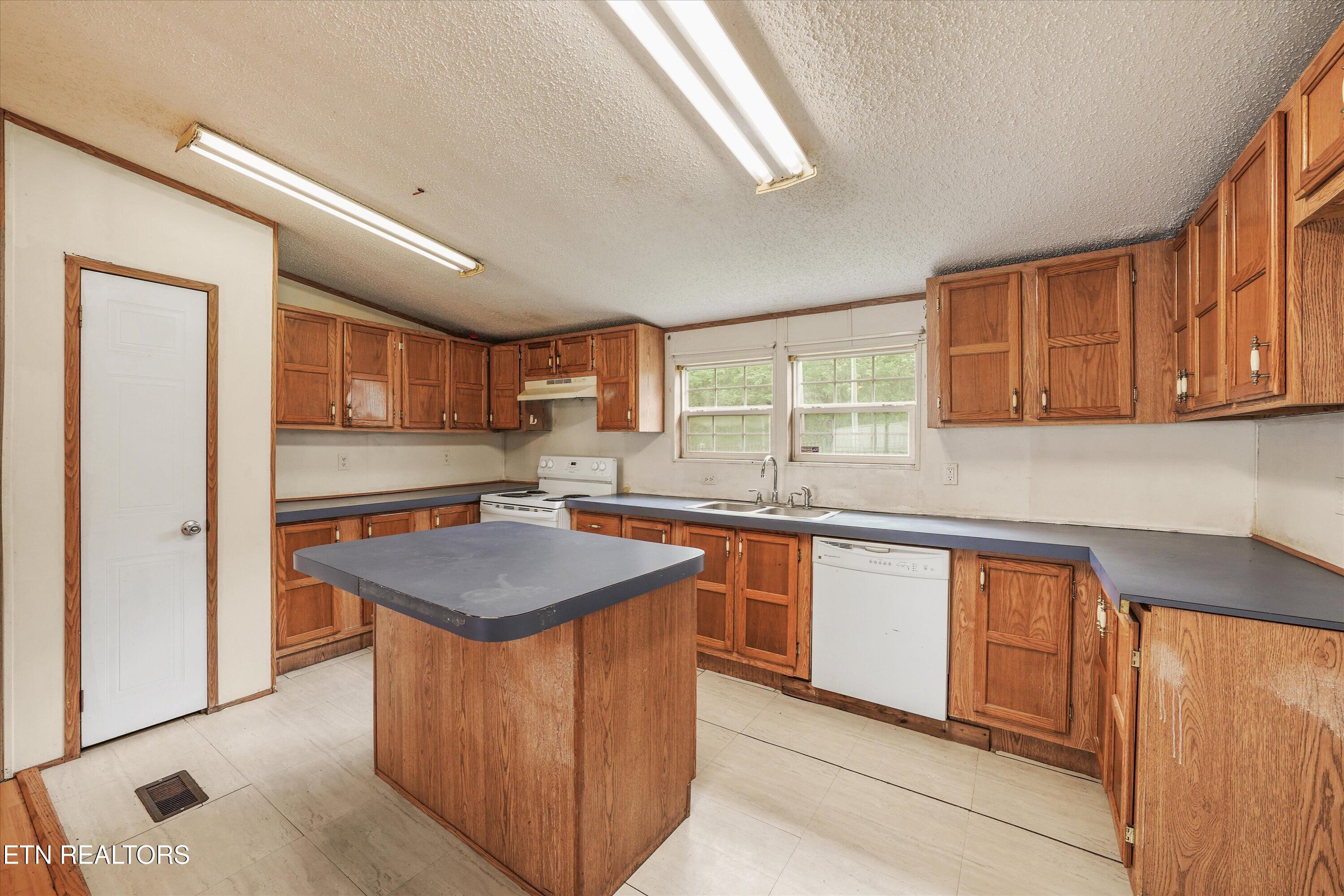 238 Bullard Ford Road Harriman TN 37748