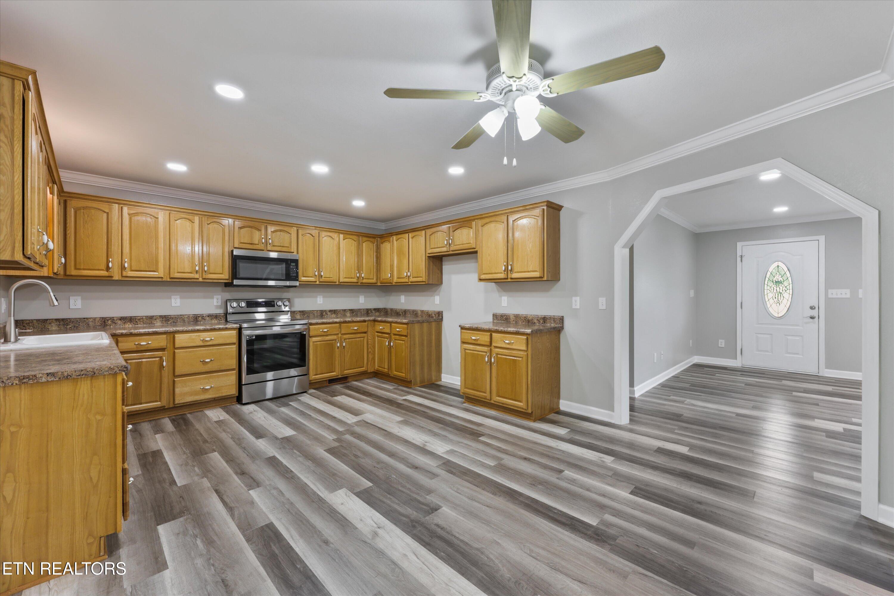 239 Carroll Hollow Road Clinton TN 37716