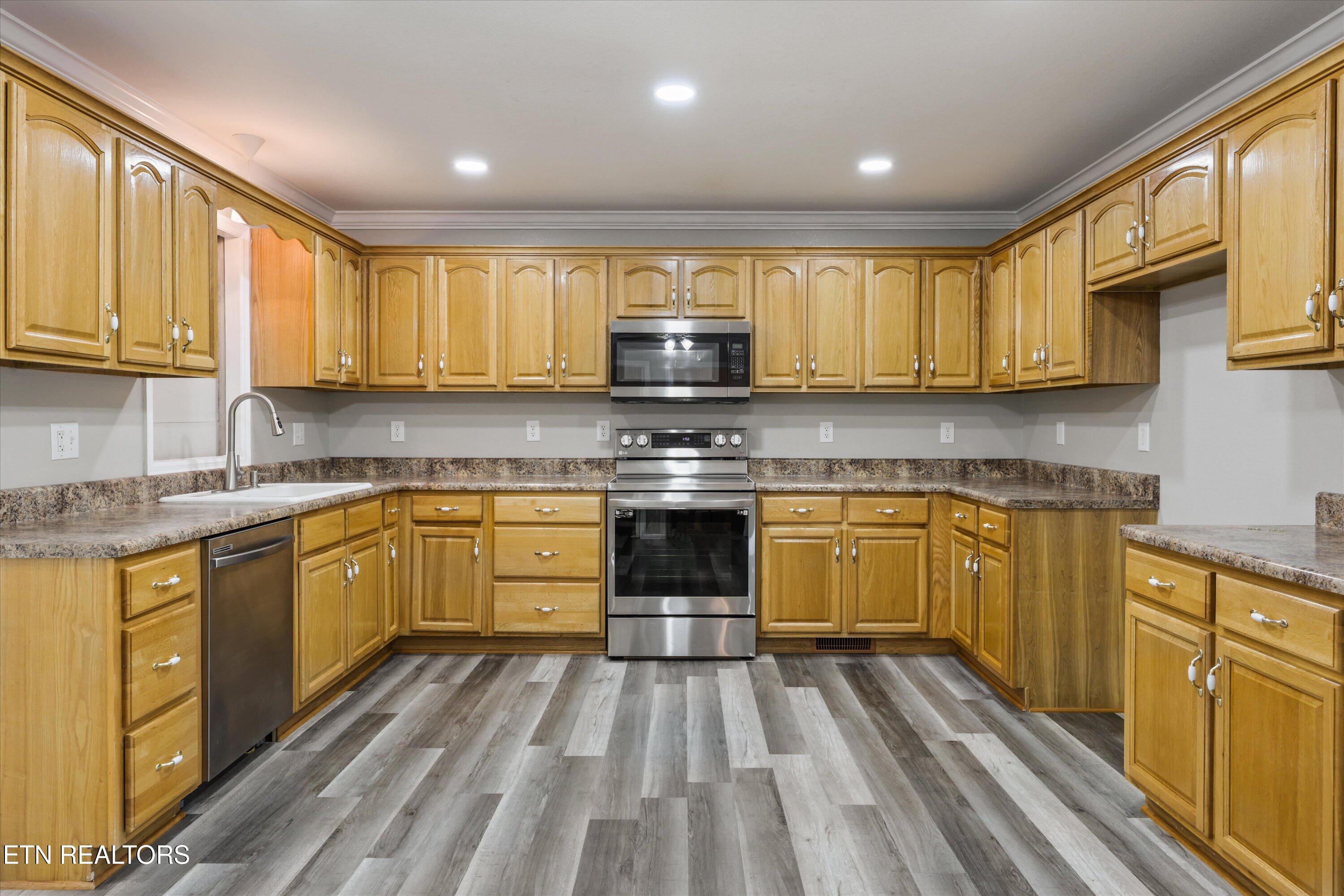 239 Carroll Hollow Road Clinton TN 37716