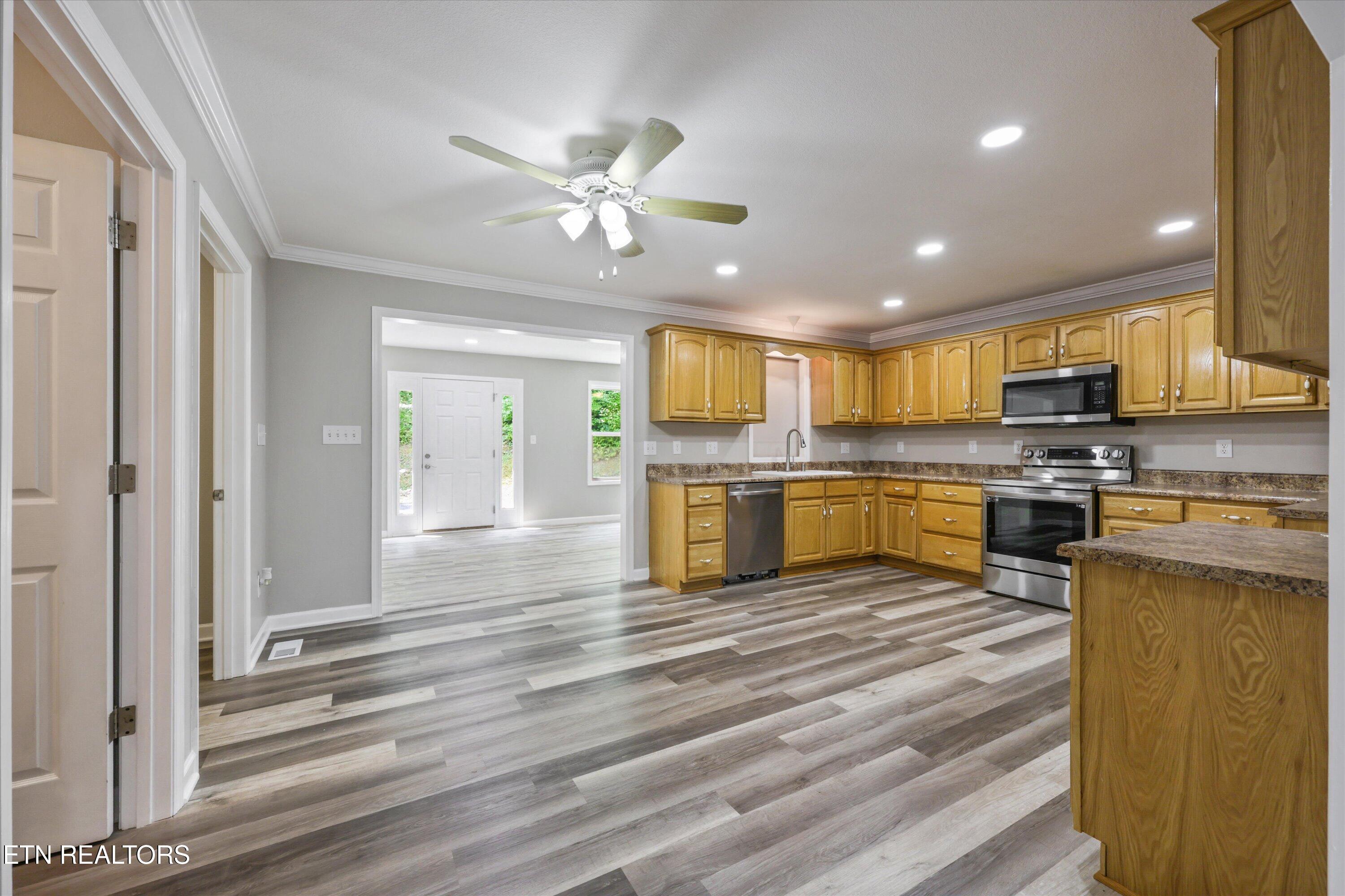 239 Carroll Hollow Road Clinton TN 37716