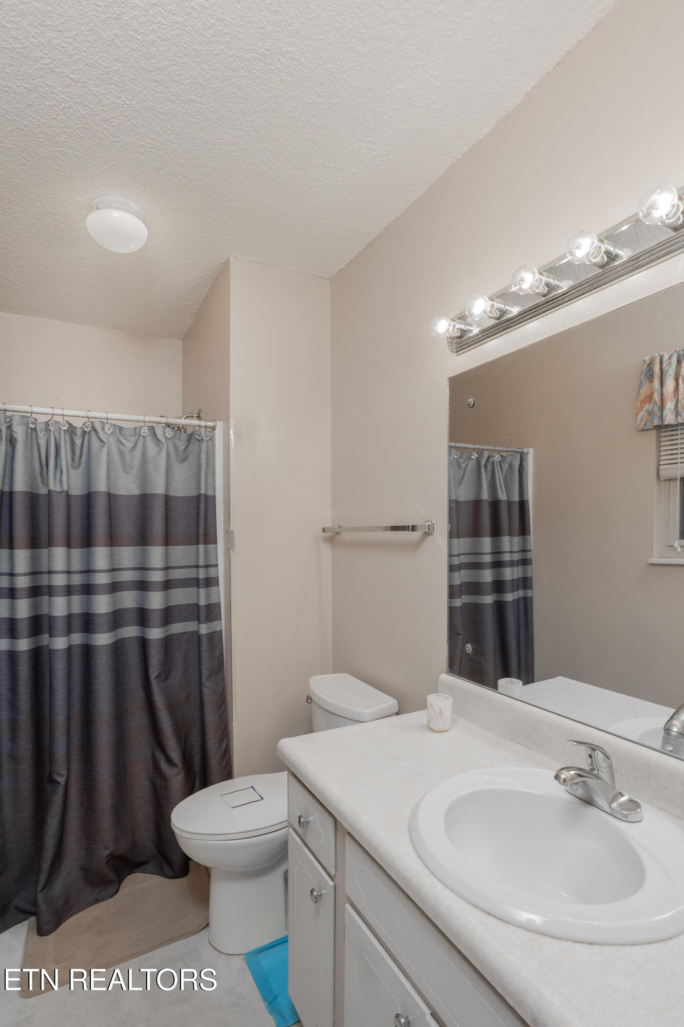 5029 Ridgemont Drive Knoxville TN 37918