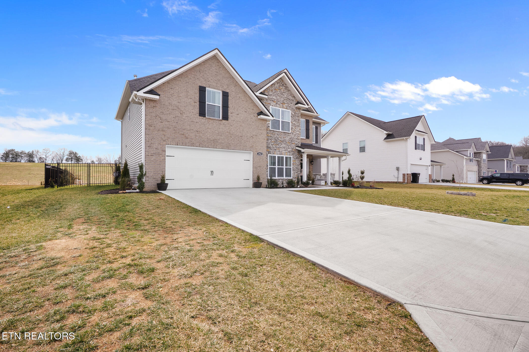 2462 Tributary Drive Sevierville TN 37876