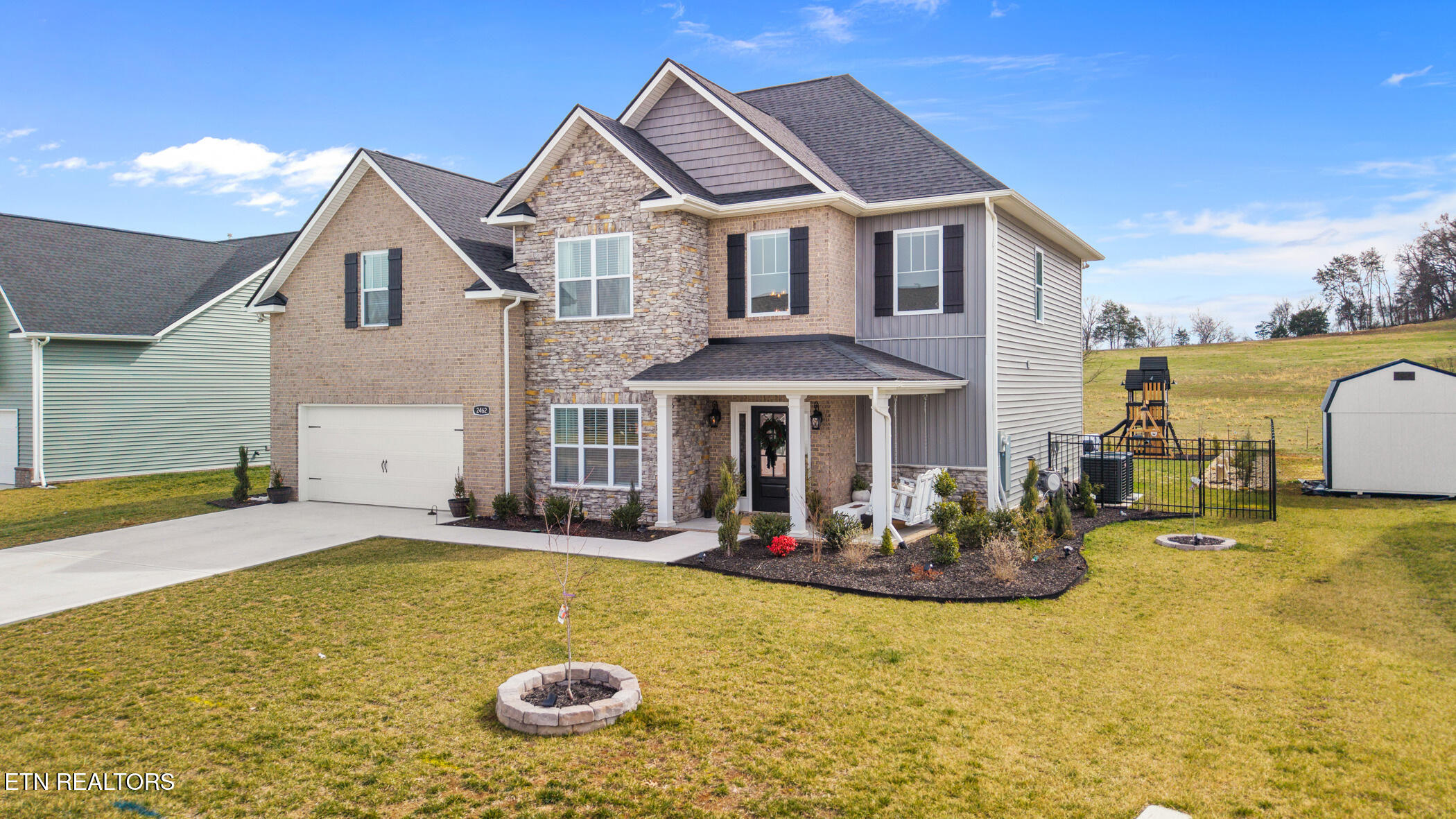 2462 Tributary Drive Sevierville TN 37876