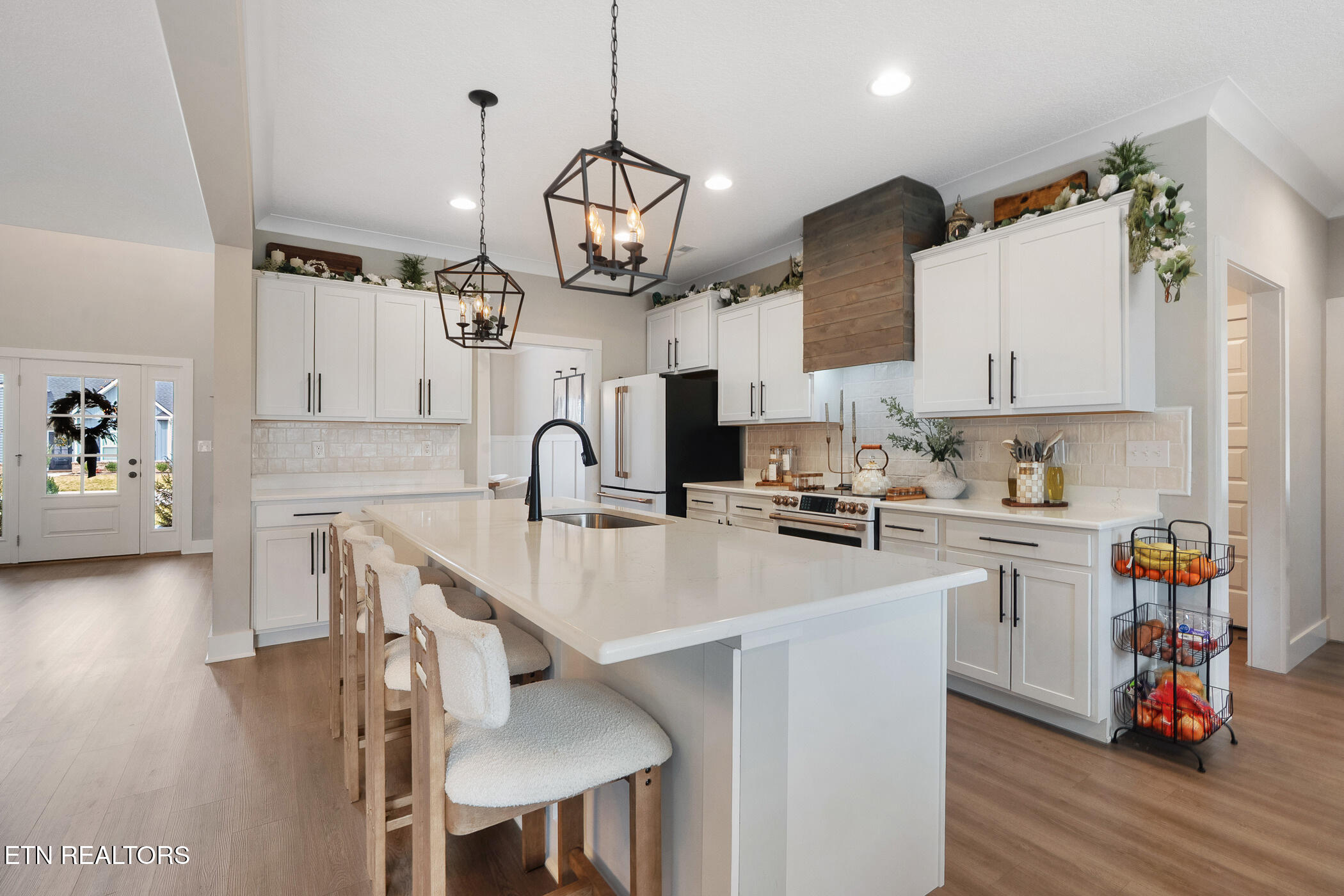 2462 Tributary Drive Sevierville TN 37876