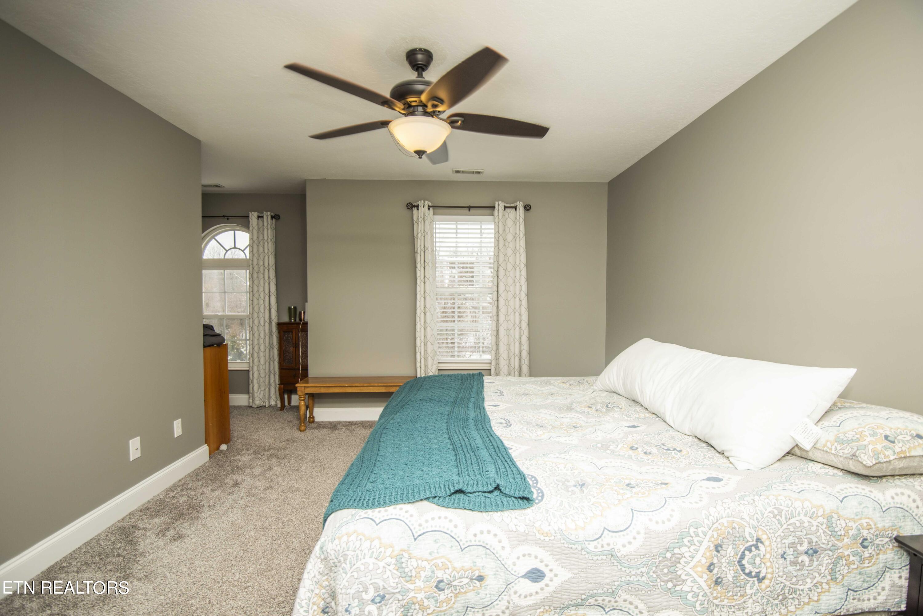 8215 Woodpath Lane Powell TN 37849