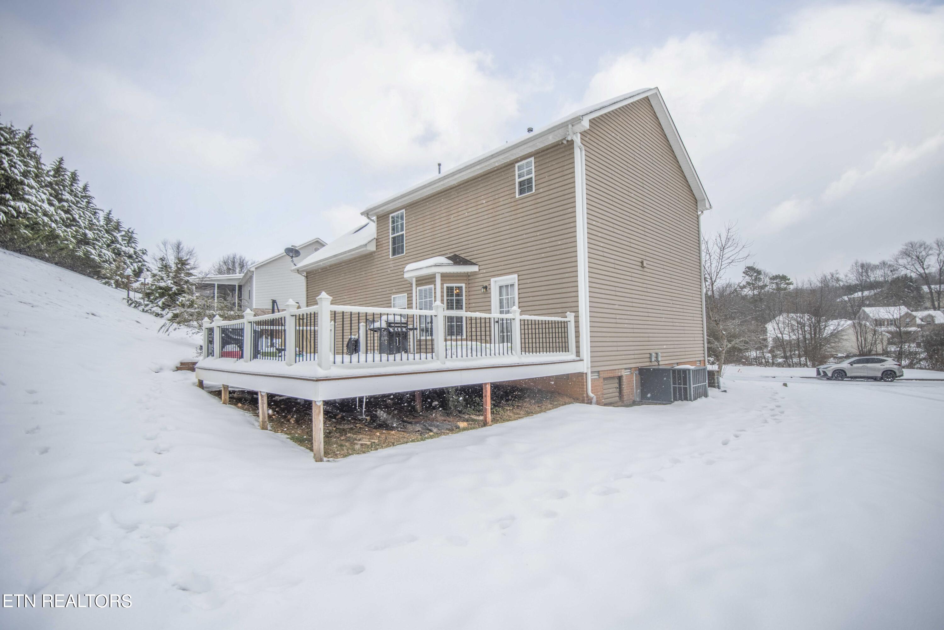 8215 Woodpath Lane Powell TN 37849