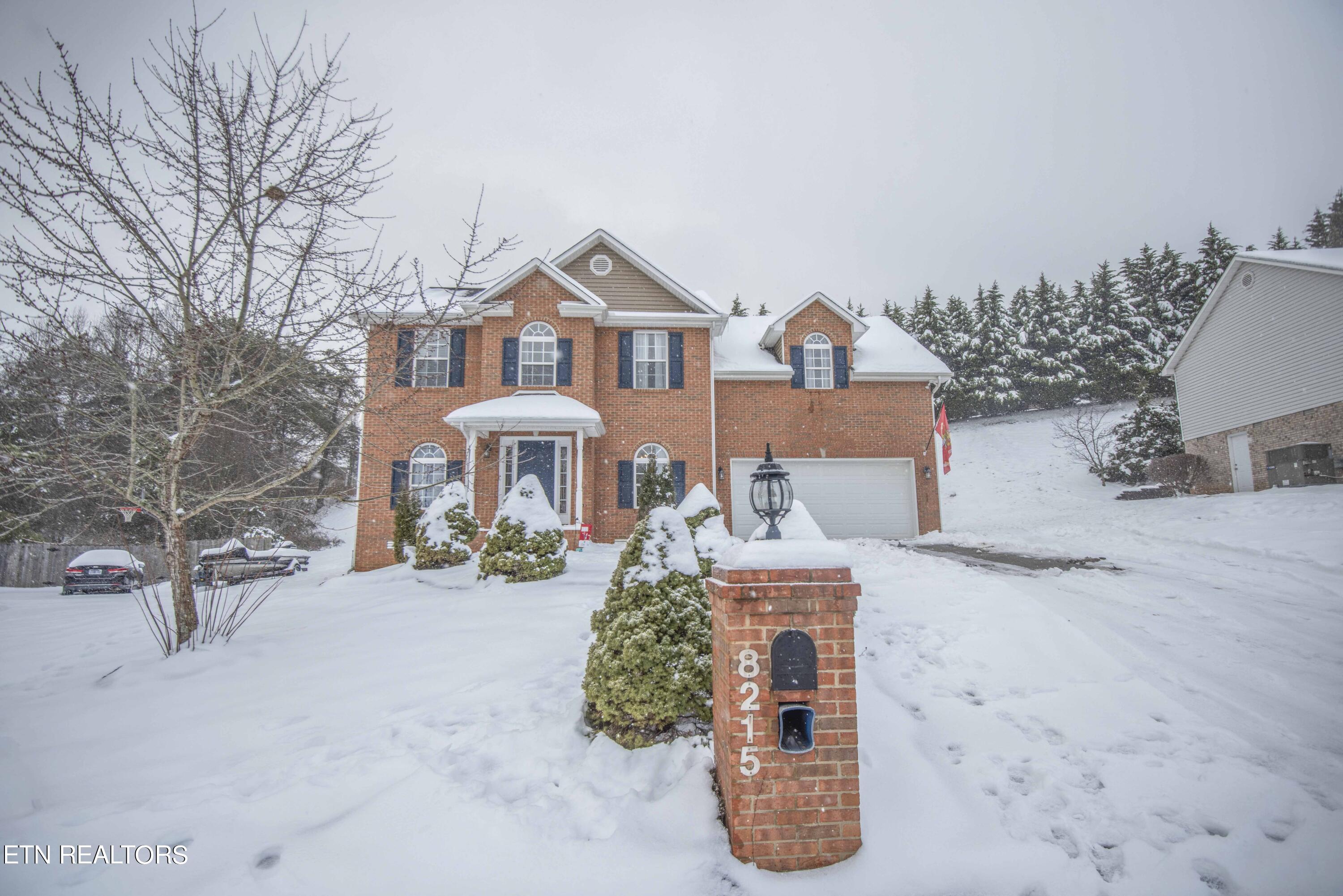 8215 Woodpath Lane Powell TN 37849