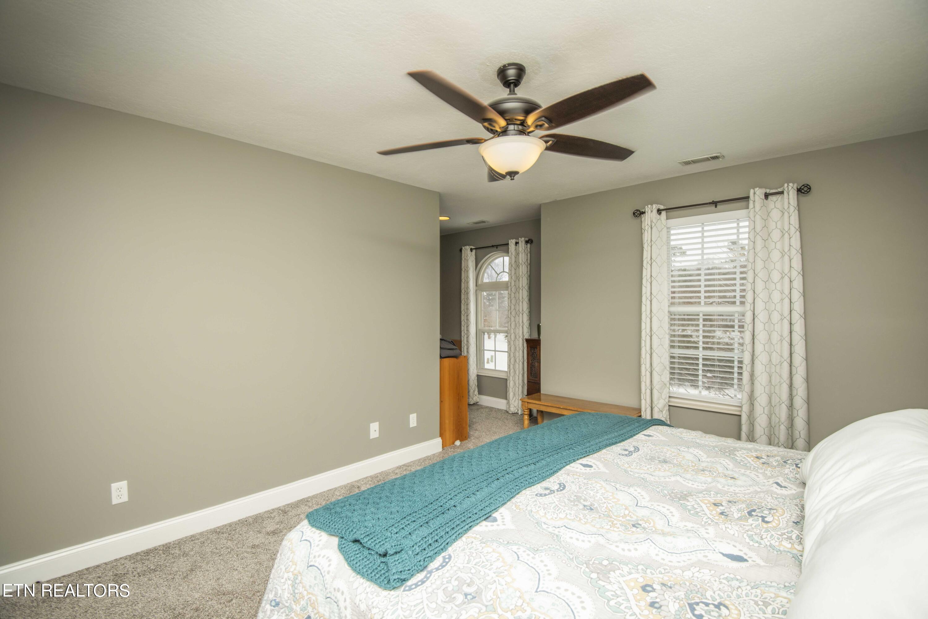 8215 Woodpath Lane Powell TN 37849