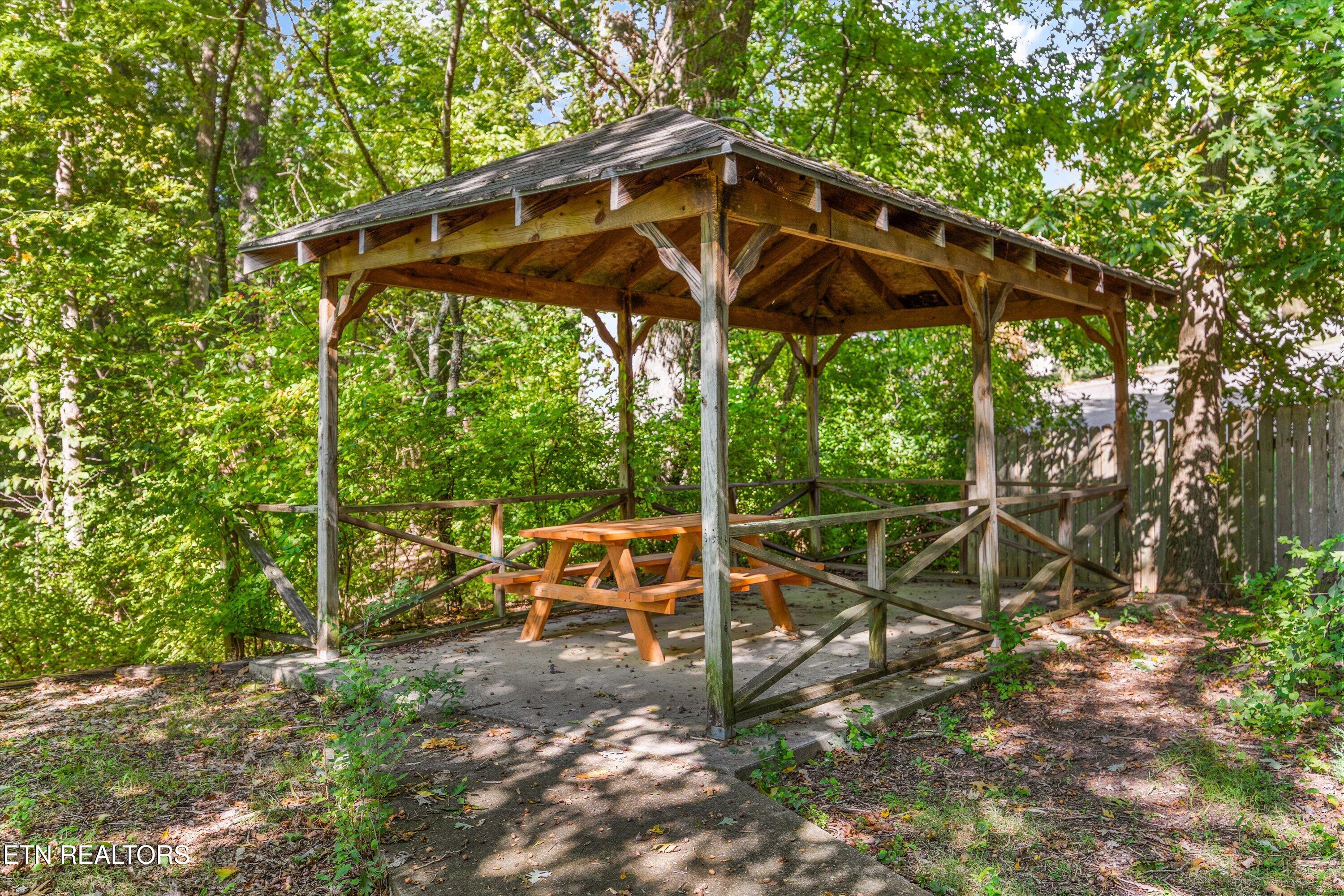 9800 Crestline Drive Knoxville TN 37922