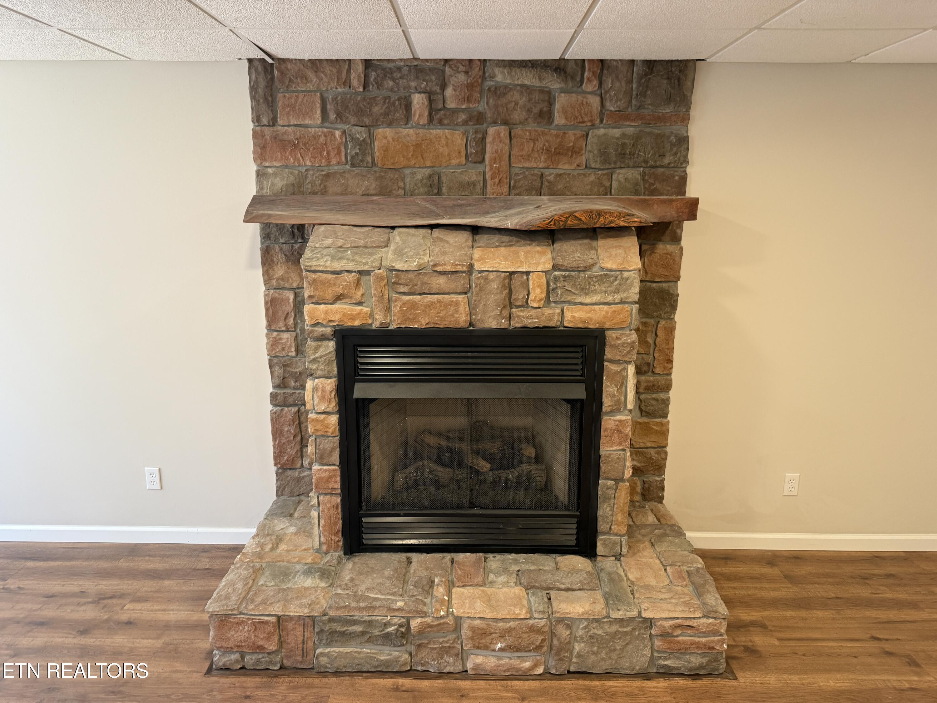 131 Autumn Drive Clinton TN 37716