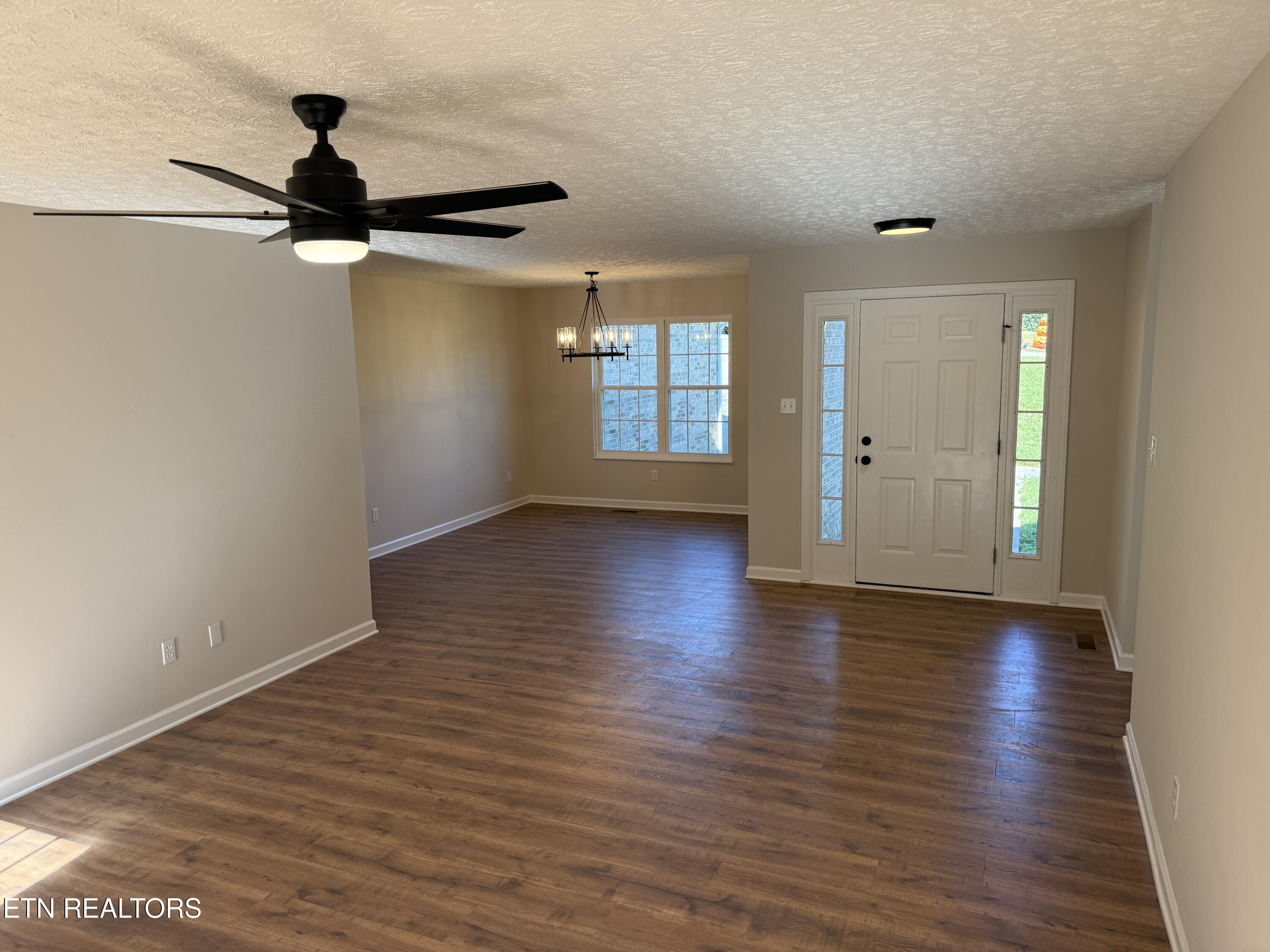 131 Autumn Drive Clinton TN 37716