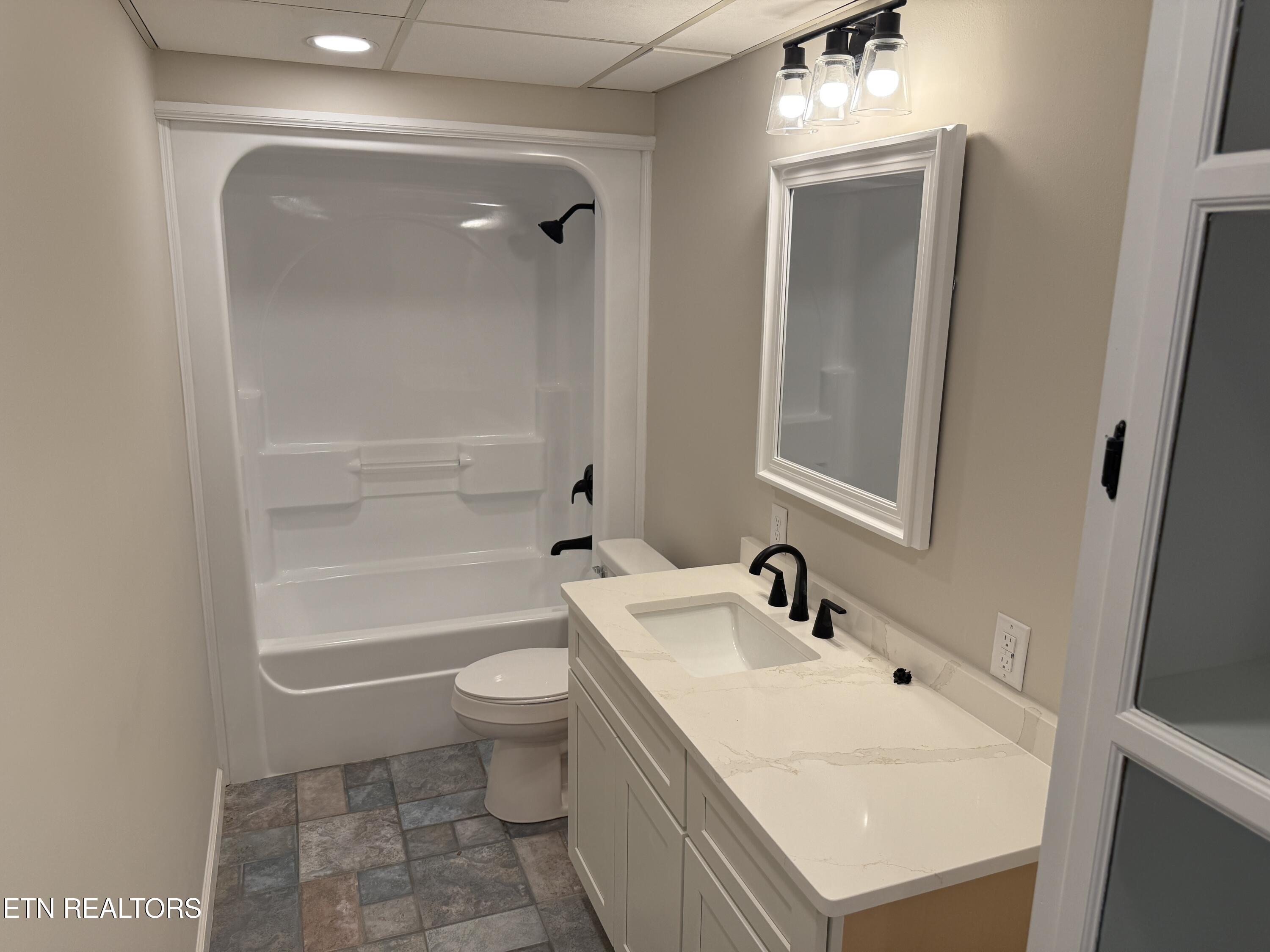 131 Autumn Drive Clinton TN 37716