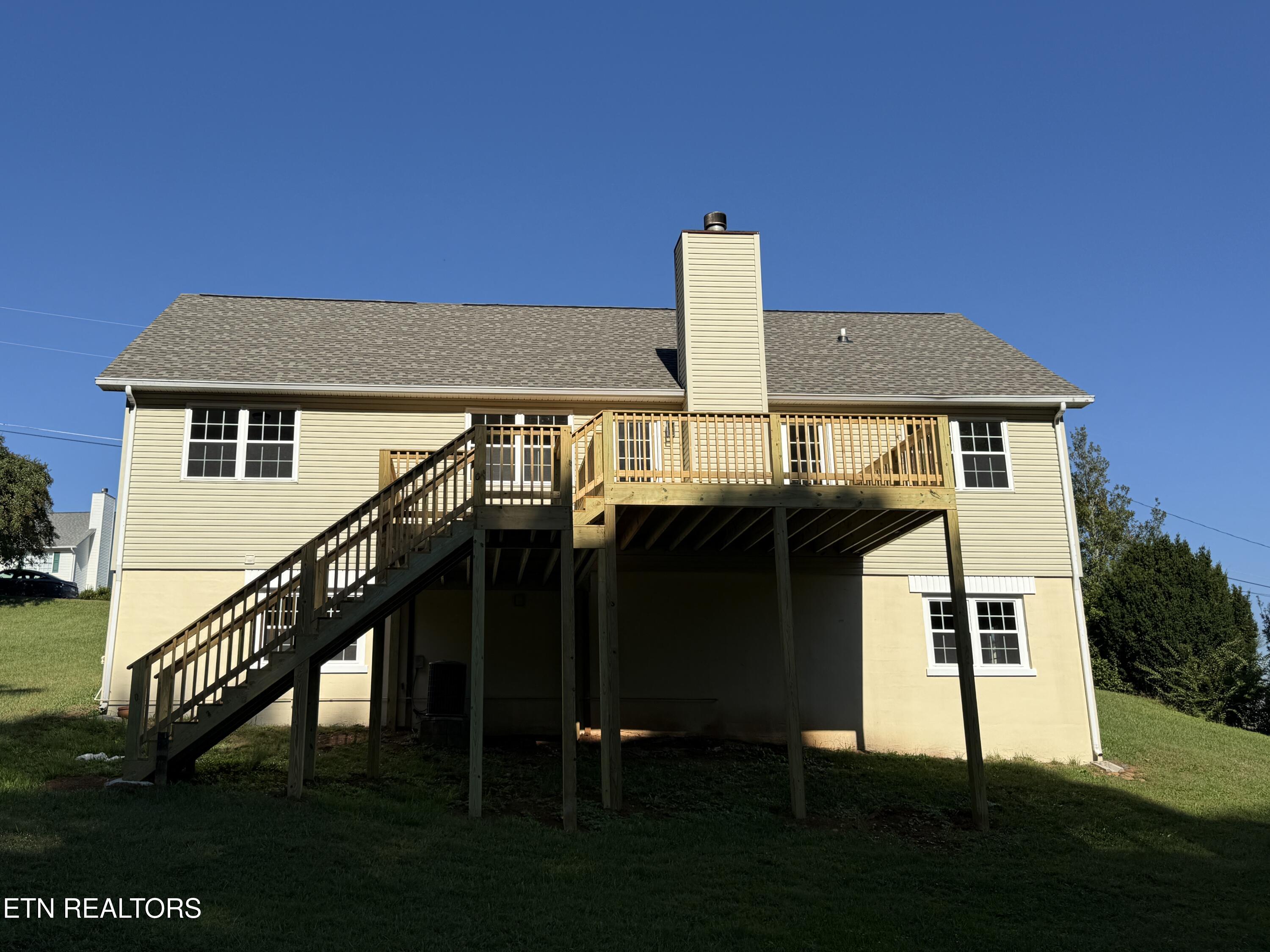 131 Autumn Drive Clinton TN 37716