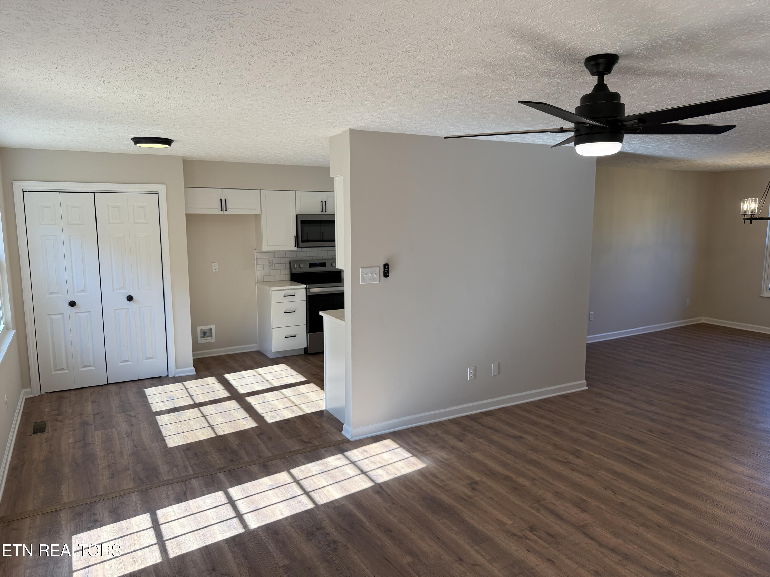 131 Autumn Drive Clinton TN 37716