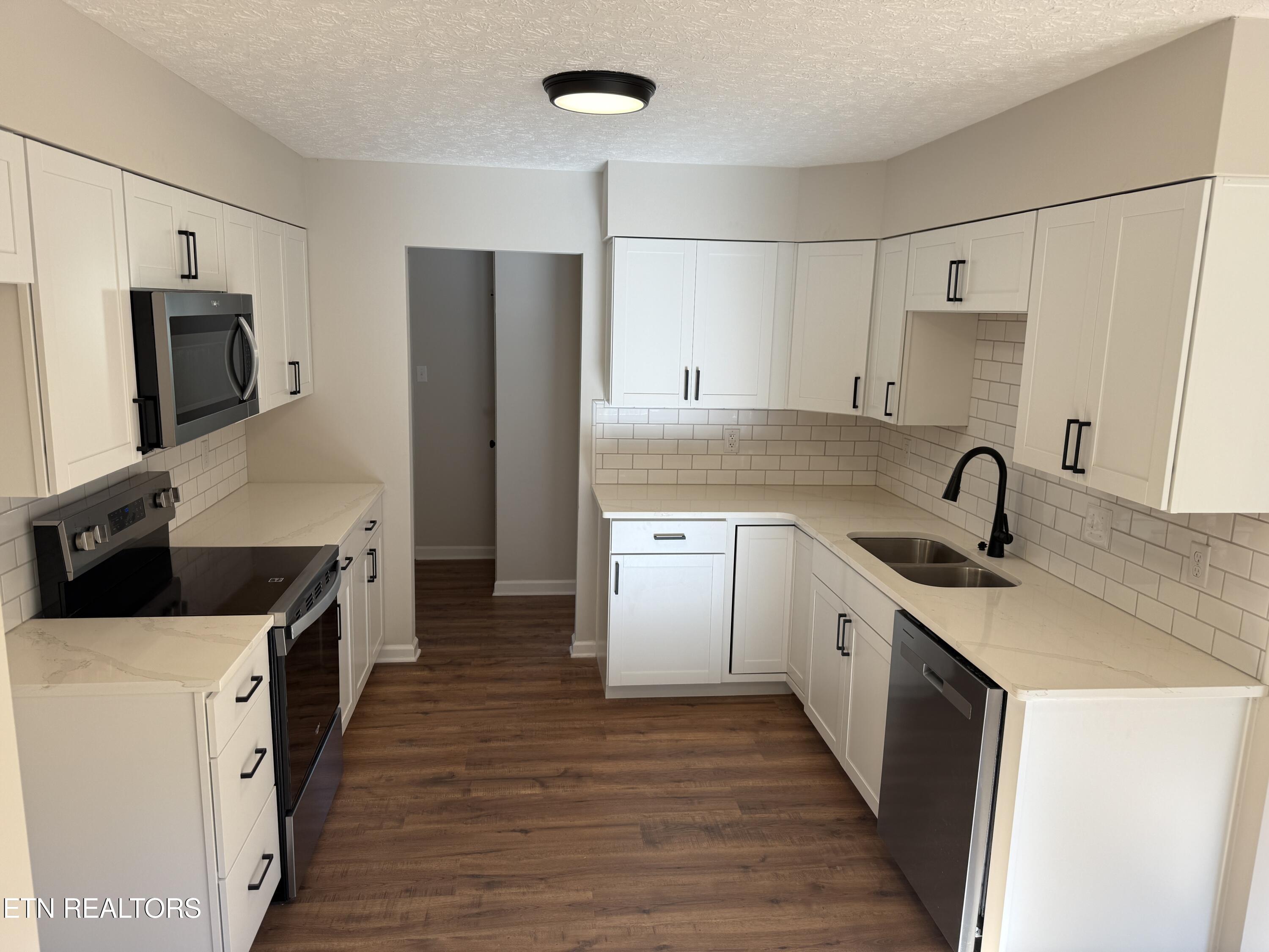 131 Autumn Drive Clinton TN 37716