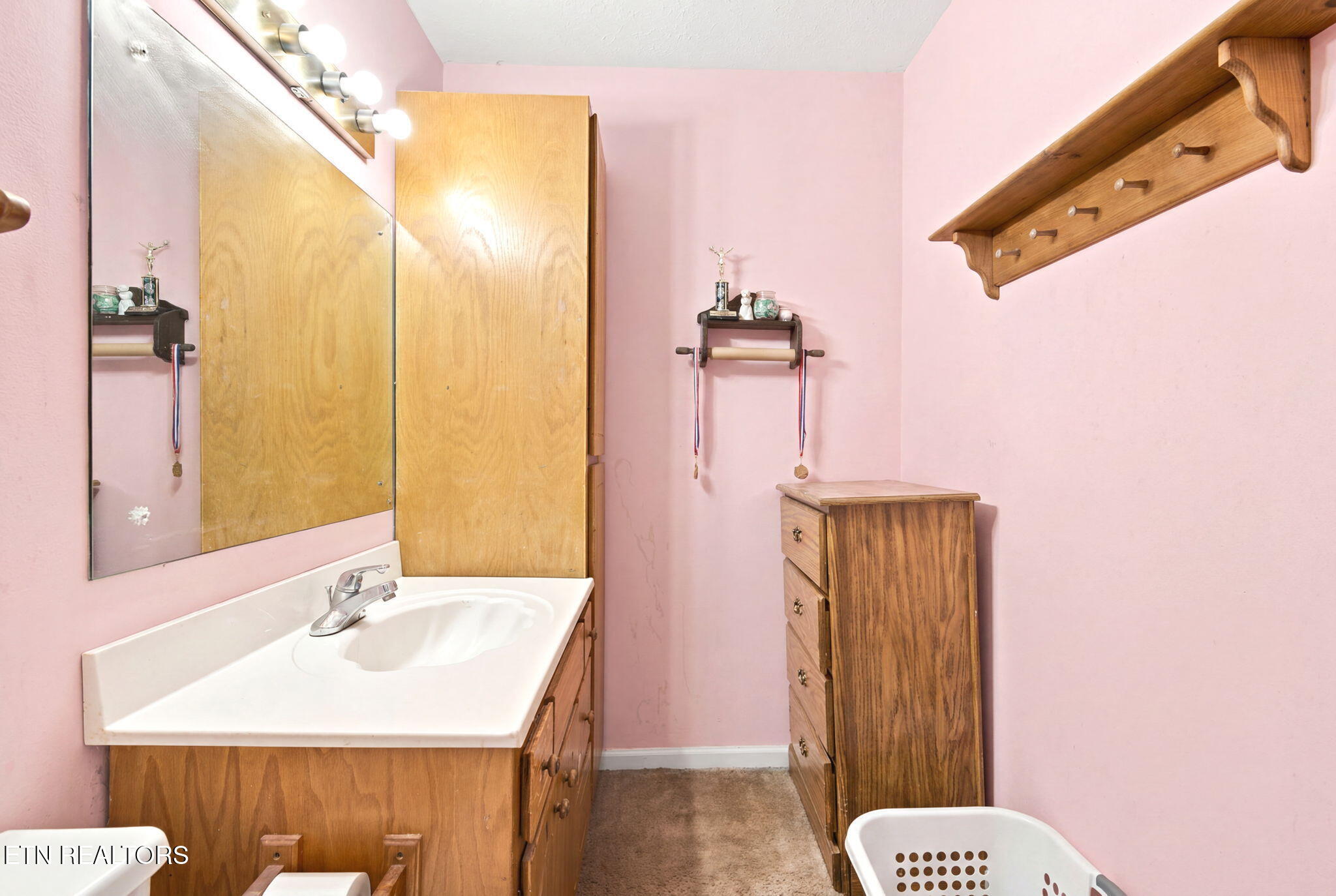 101 Decoy Lane Clinton TN 37716