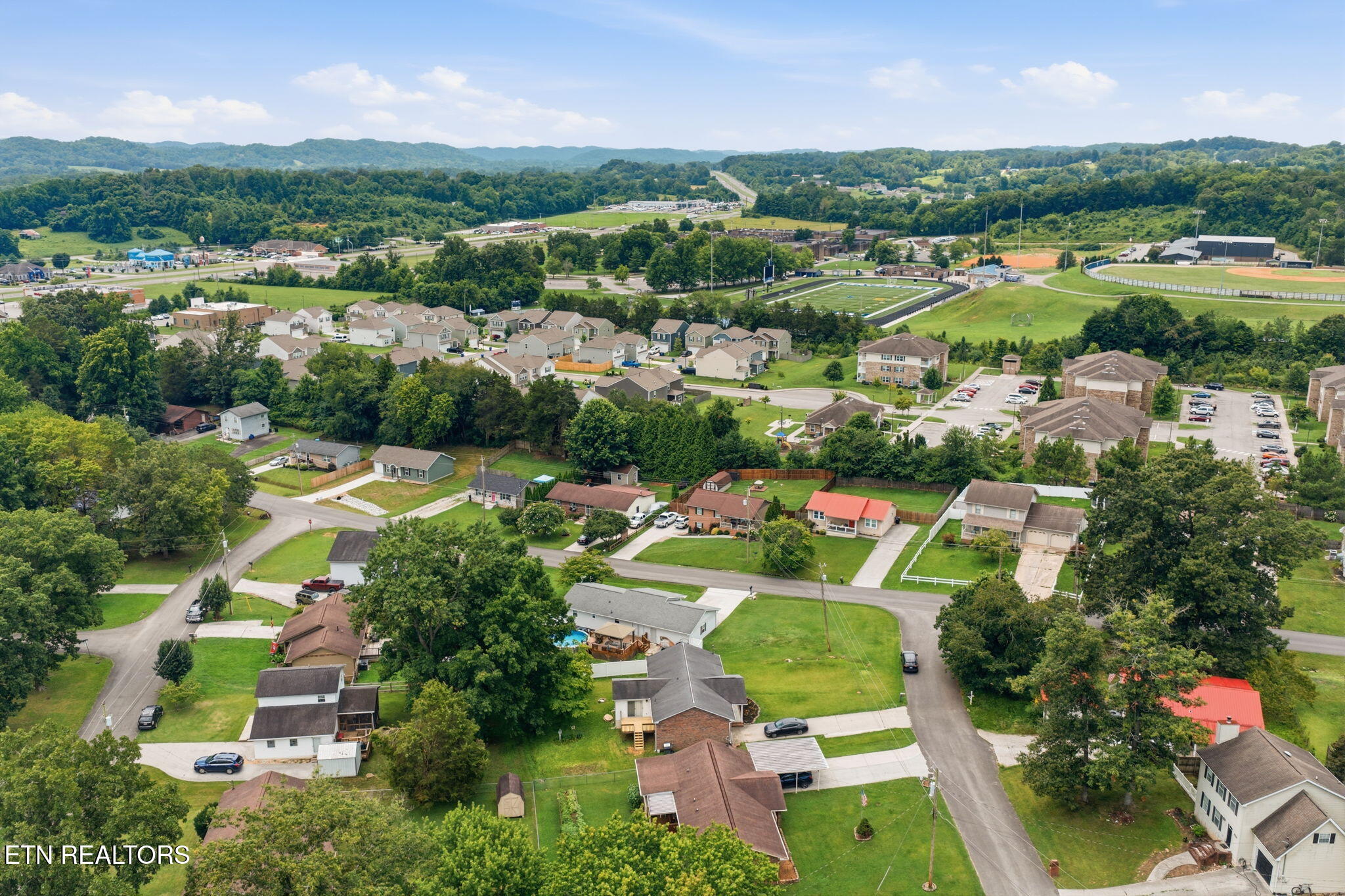 101 Decoy Lane Clinton TN 37716