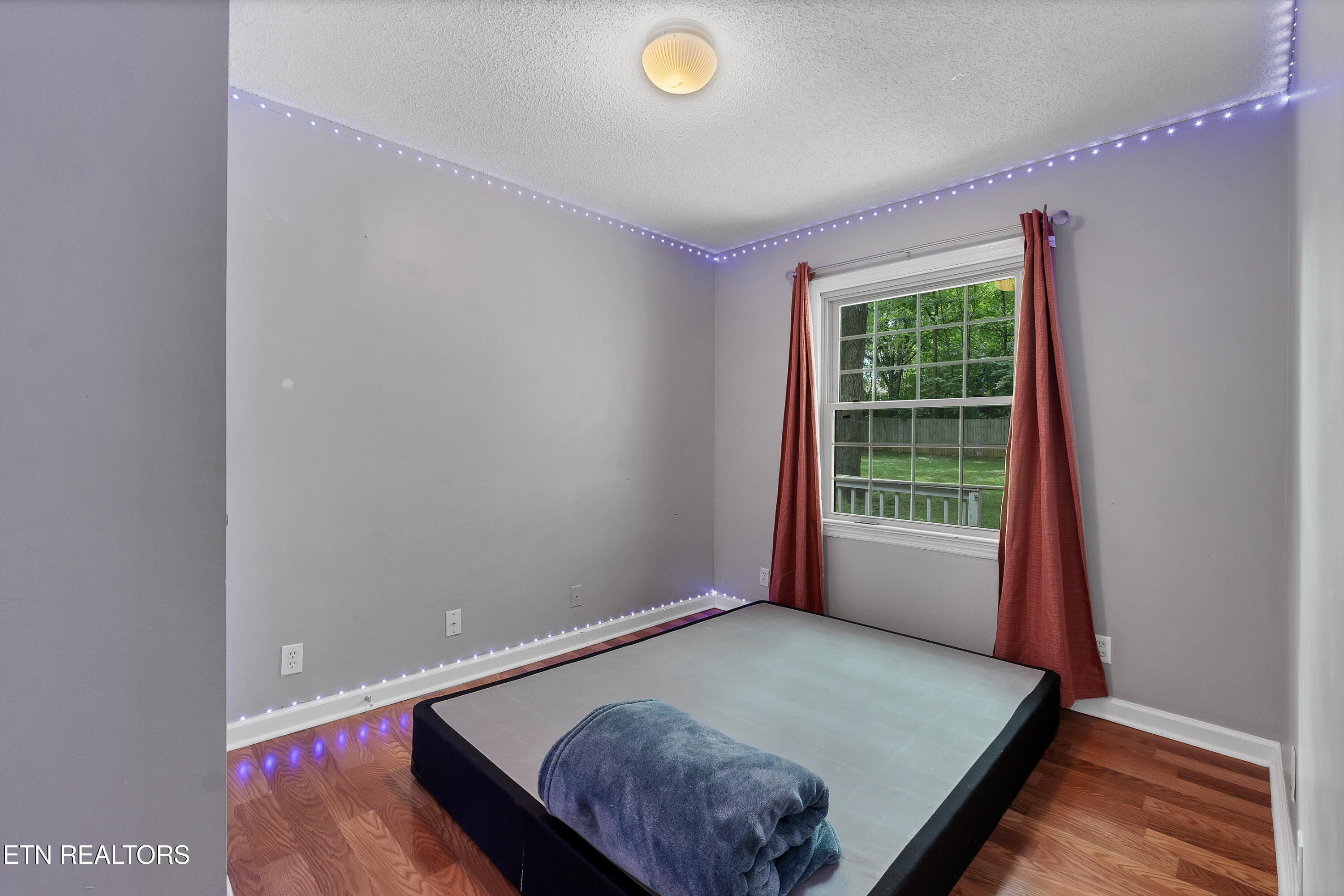1521 Cherry Drive Maryville TN 37804