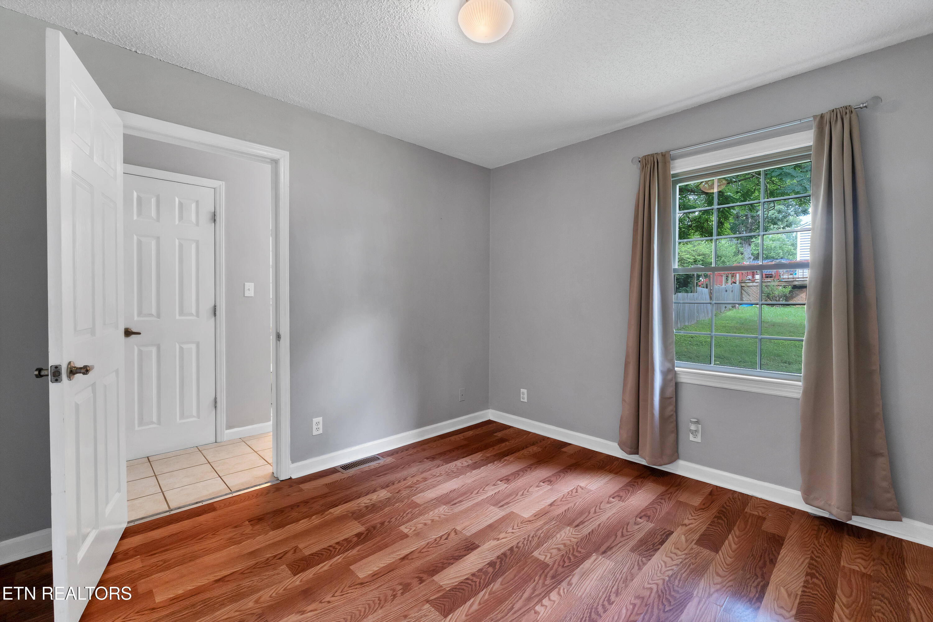 1521 Cherry Drive Maryville TN 37804