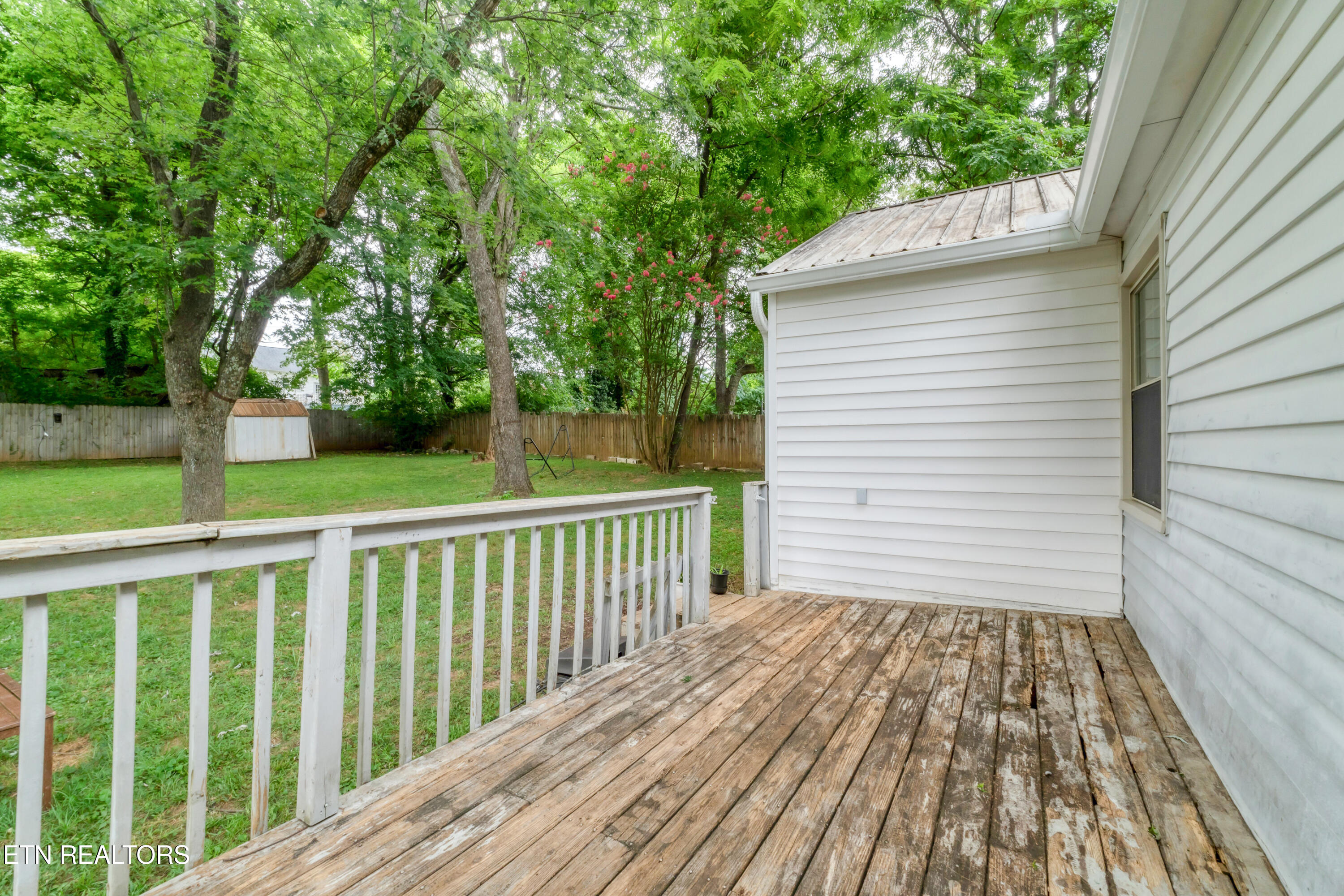 1521 Cherry Drive Maryville TN 37804