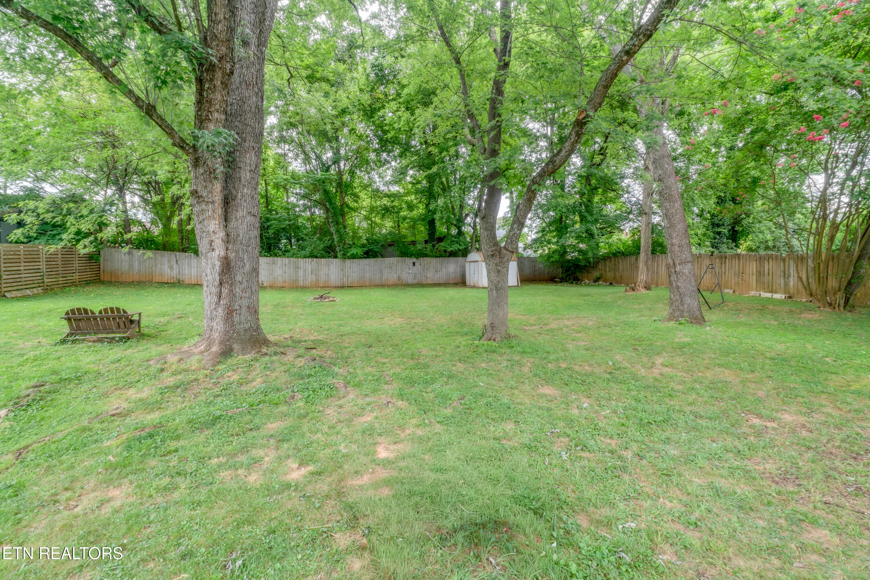 1521 Cherry Drive Maryville TN 37804
