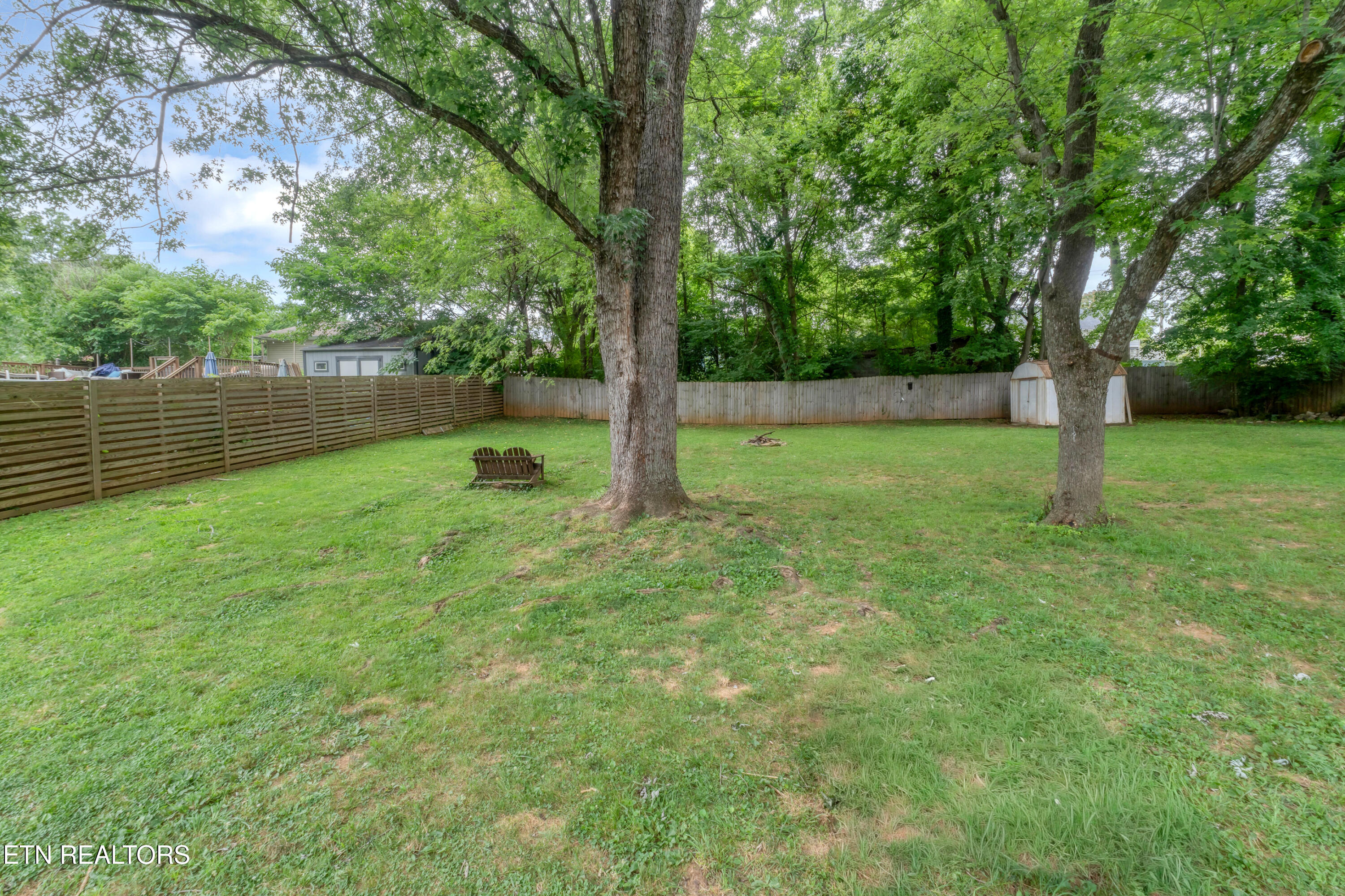 1521 Cherry Drive Maryville TN 37804