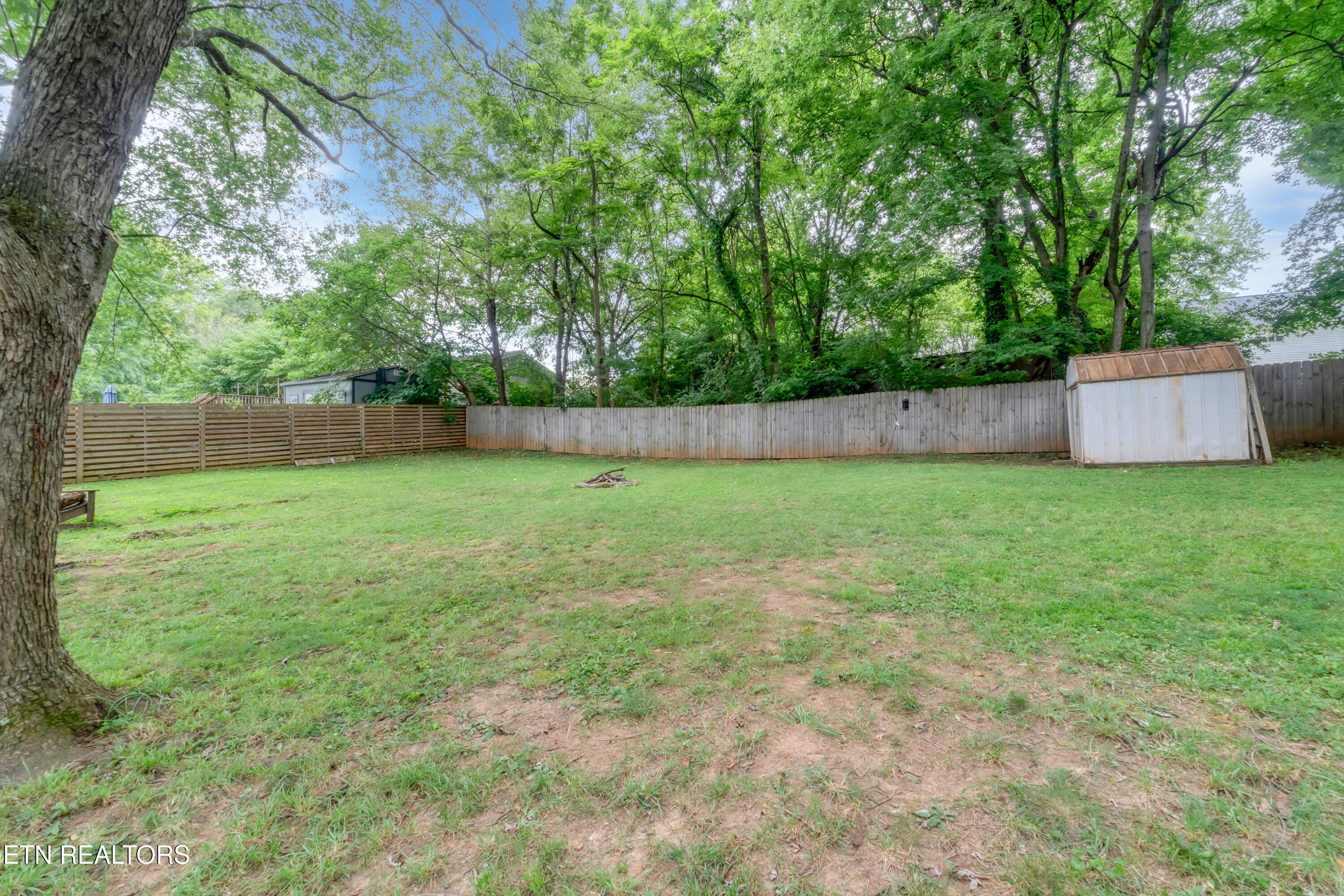 1521 Cherry Drive Maryville TN 37804