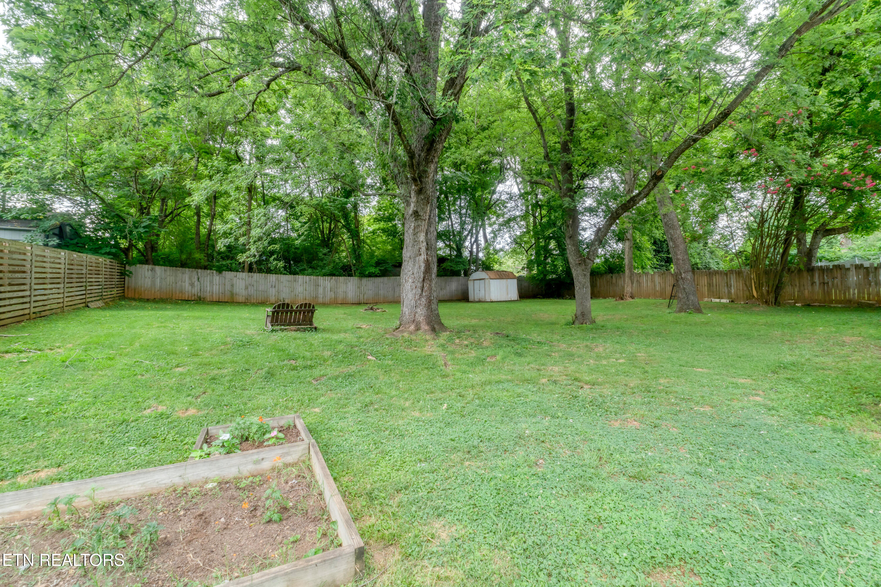 1521 Cherry Drive Maryville TN 37804