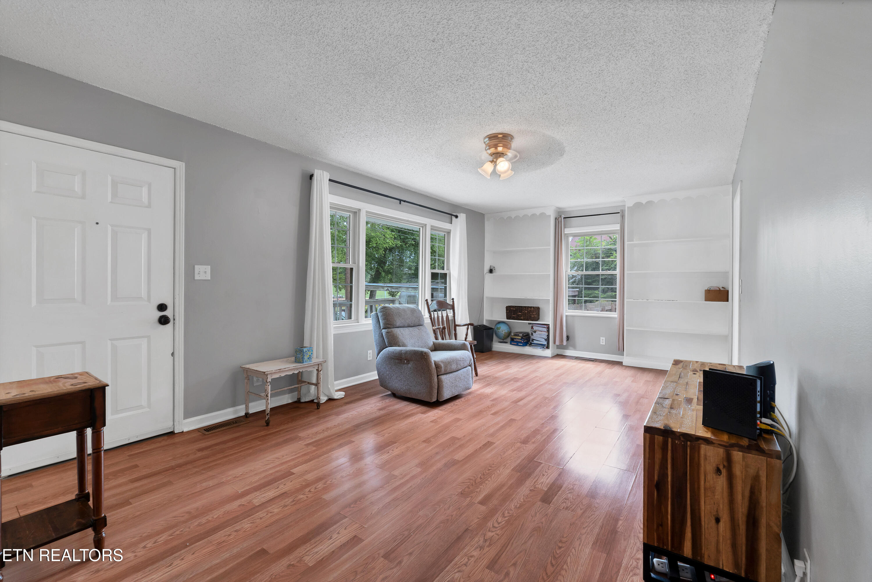 1521 Cherry Drive Maryville TN 37804