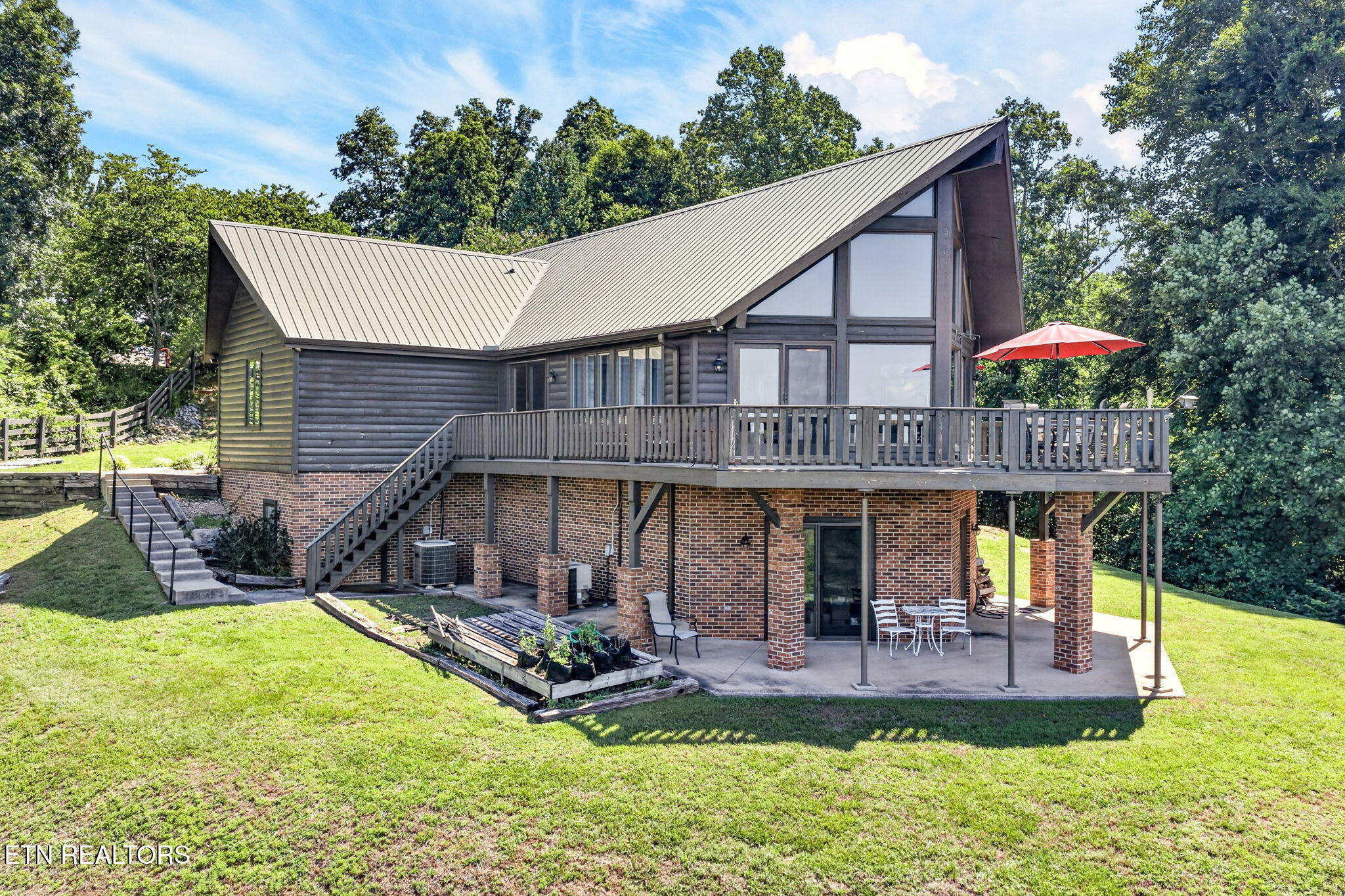 2051 Scenic View Court Byrdstown TN 38549