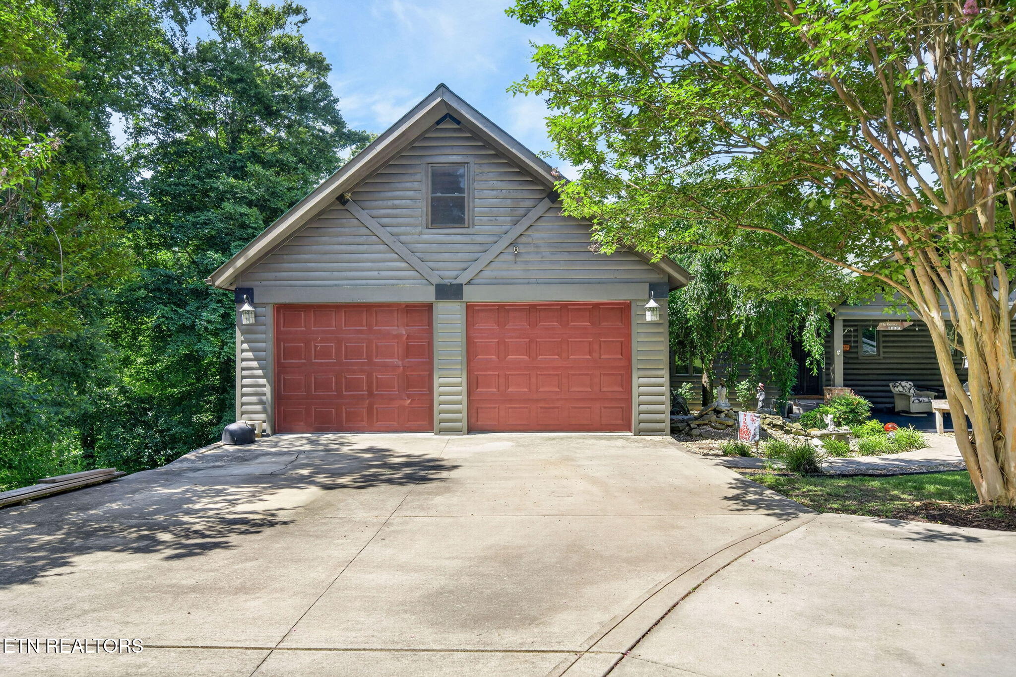 2051 Scenic View Court Byrdstown TN 38549
