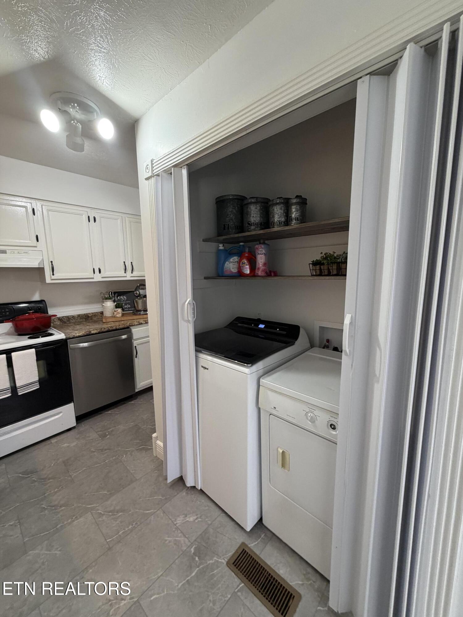 179 Troxel Drive Oneida TN 37841
