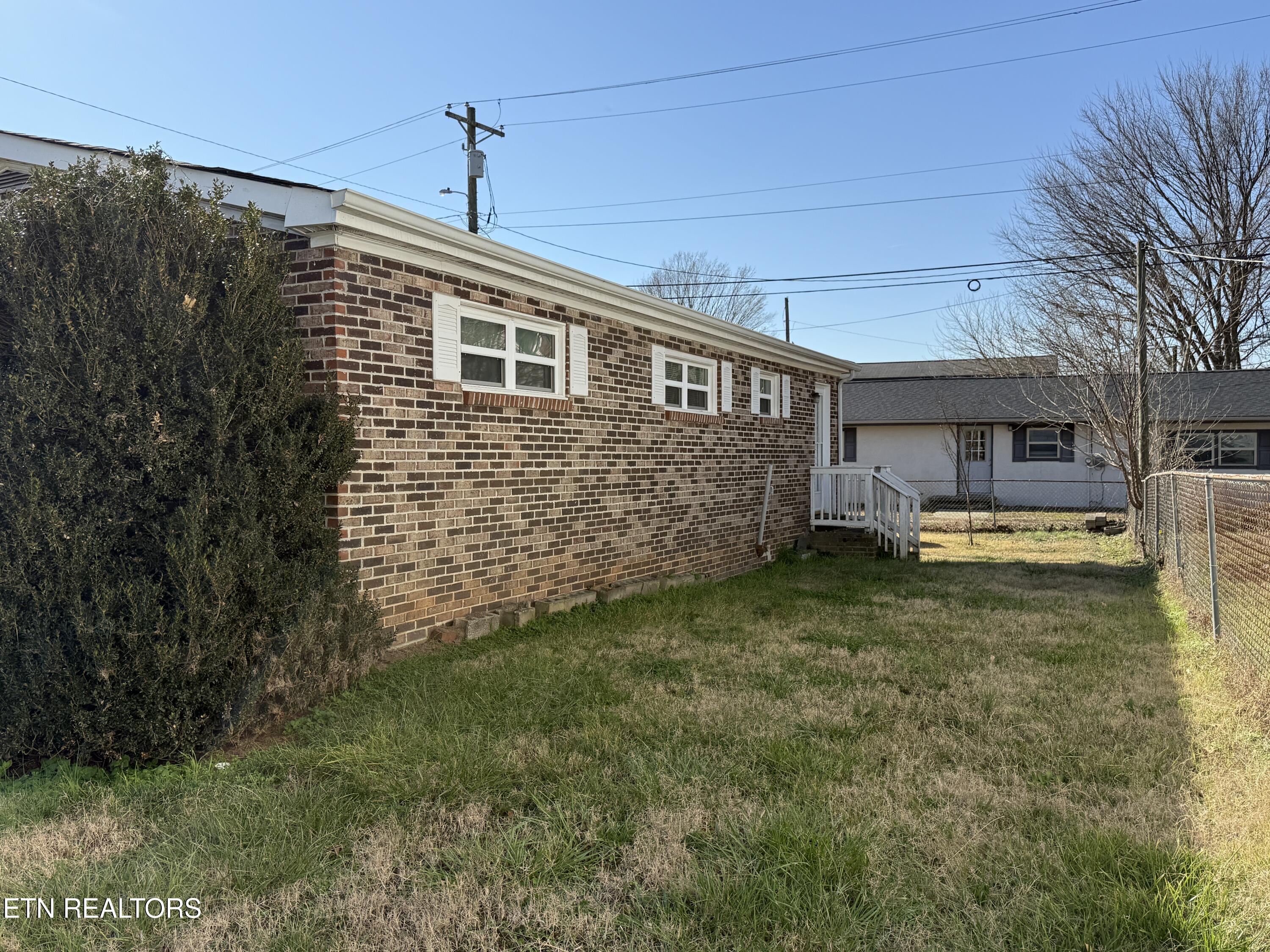 100 Church Street Loudon TN 37774