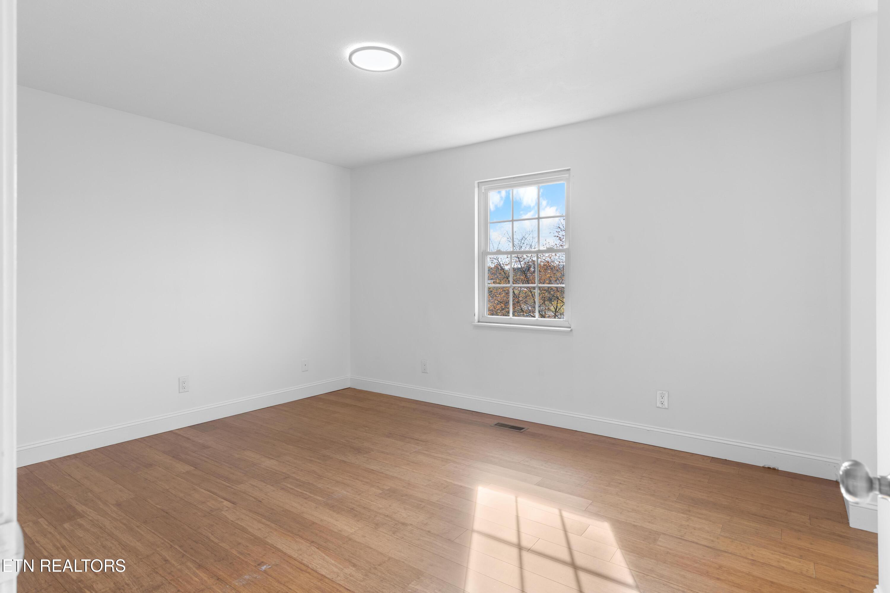 317 Indian Mound Circle Jacksboro TN 37757