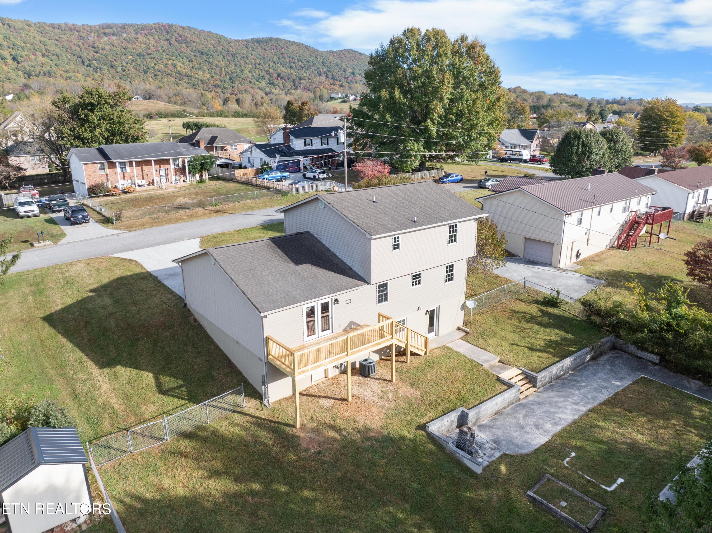 317 Indian Mound Circle Jacksboro TN 37757