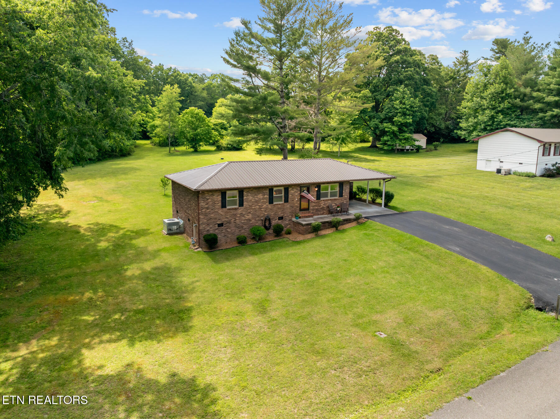 156 Pace Avenue Crossville TN 38555