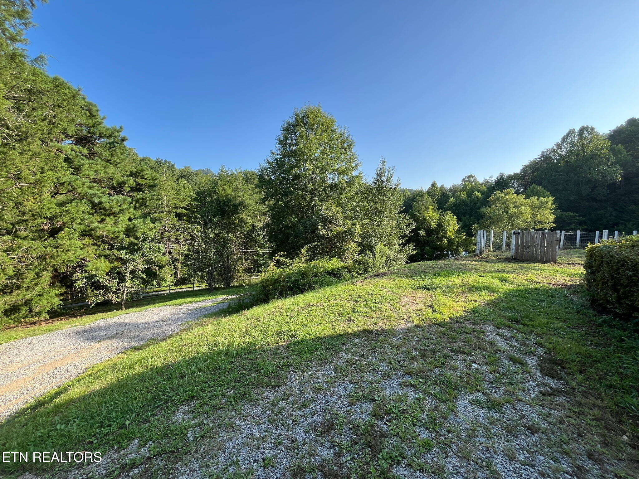 1420 Abiding Love Way Pigeon Forge TN 37862