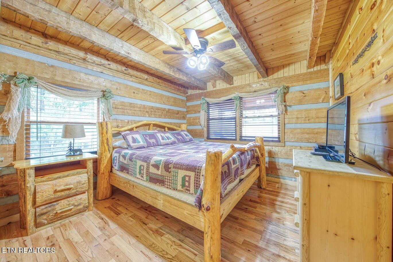 1136 E Foothills Drive Gatlinburg TN 37738