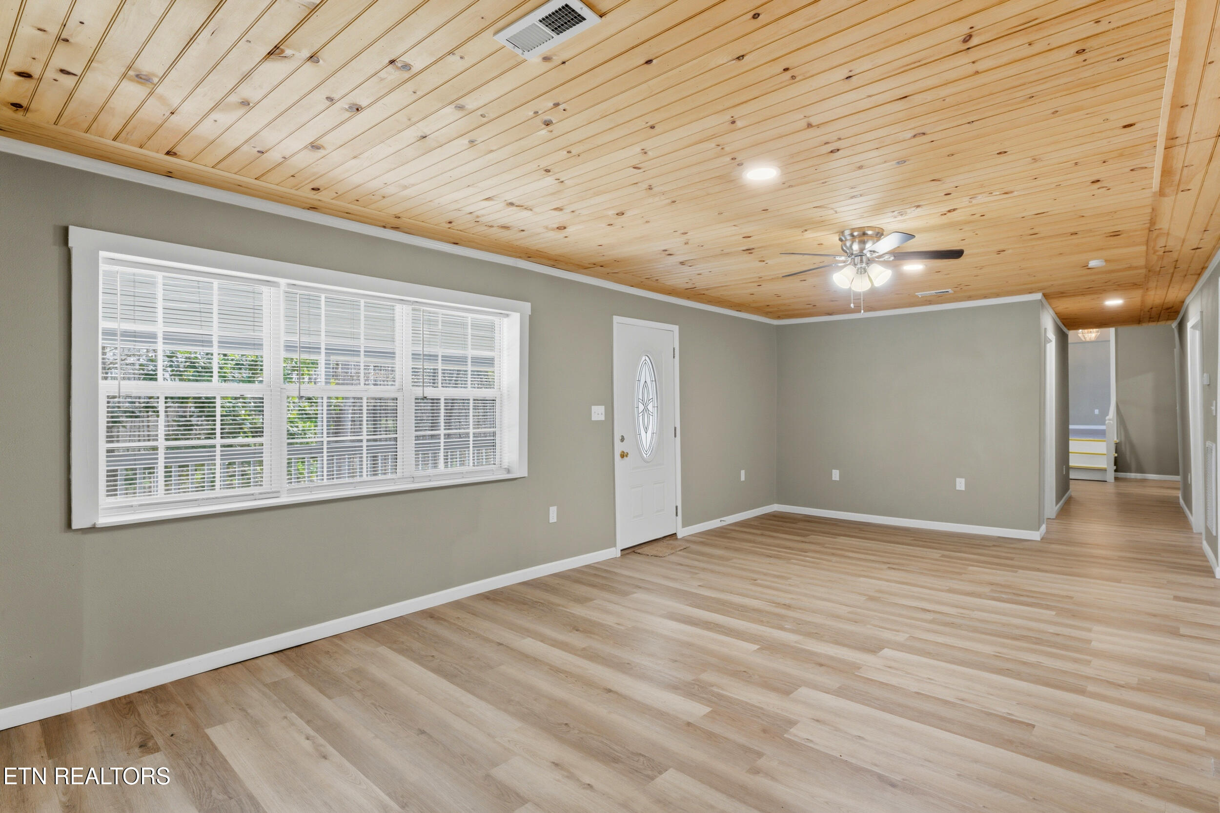 213 Coley Lane Lenoir City TN 37771