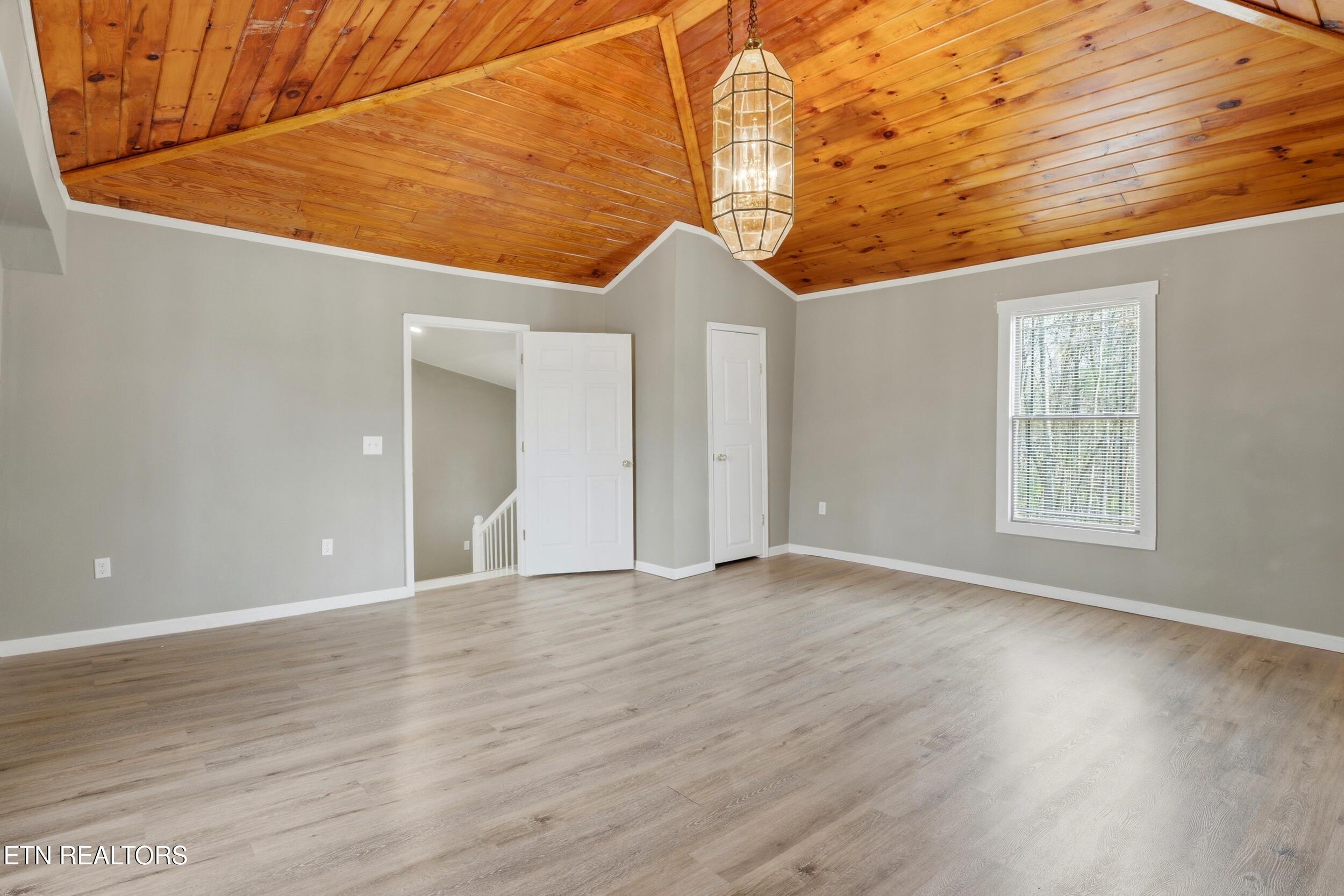 213 Coley Lane Lenoir City TN 37771