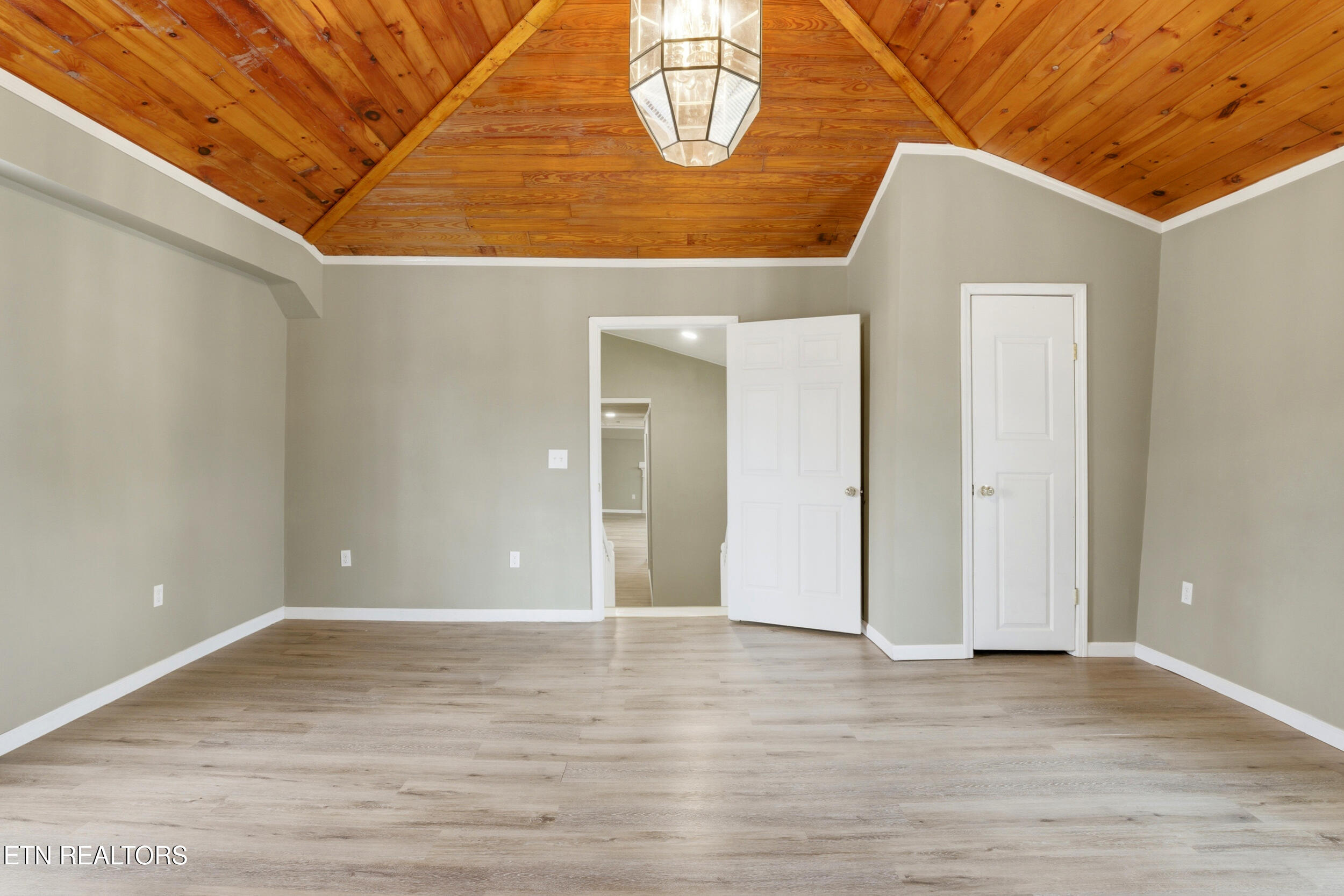 213 Coley Lane Lenoir City TN 37771