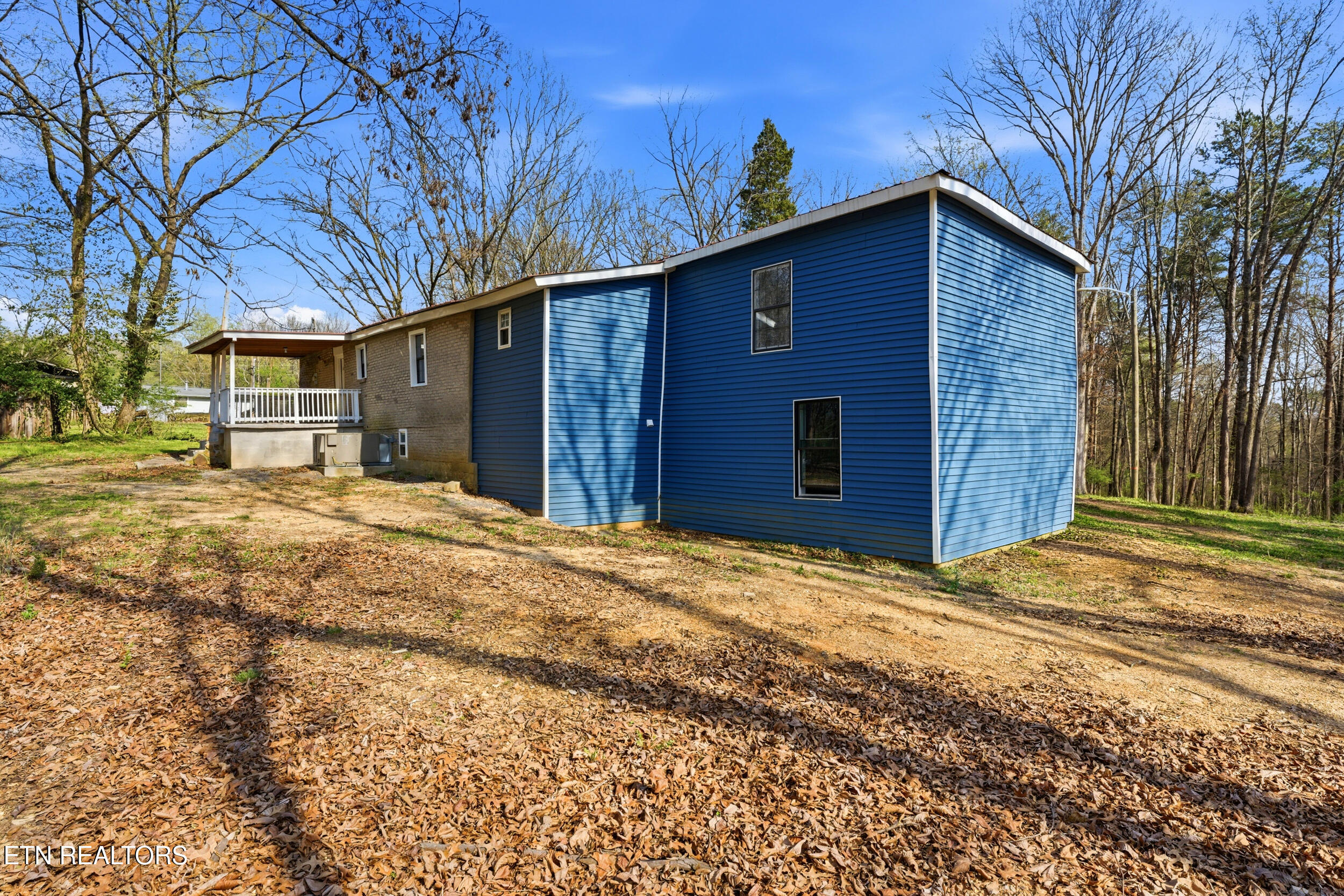 213 Coley Lane Lenoir City TN 37771