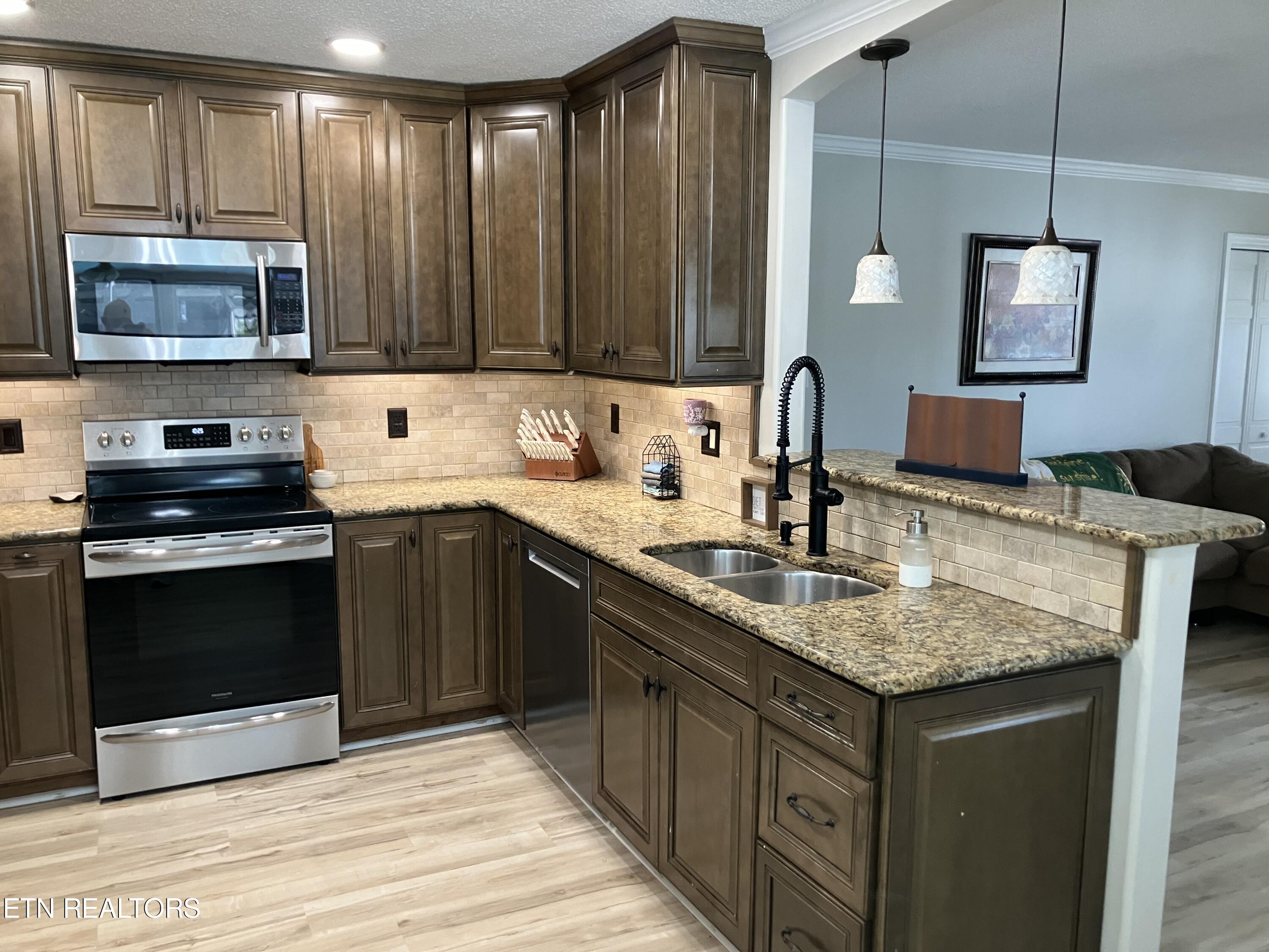 7705 Keswick Road Powell TN 37849