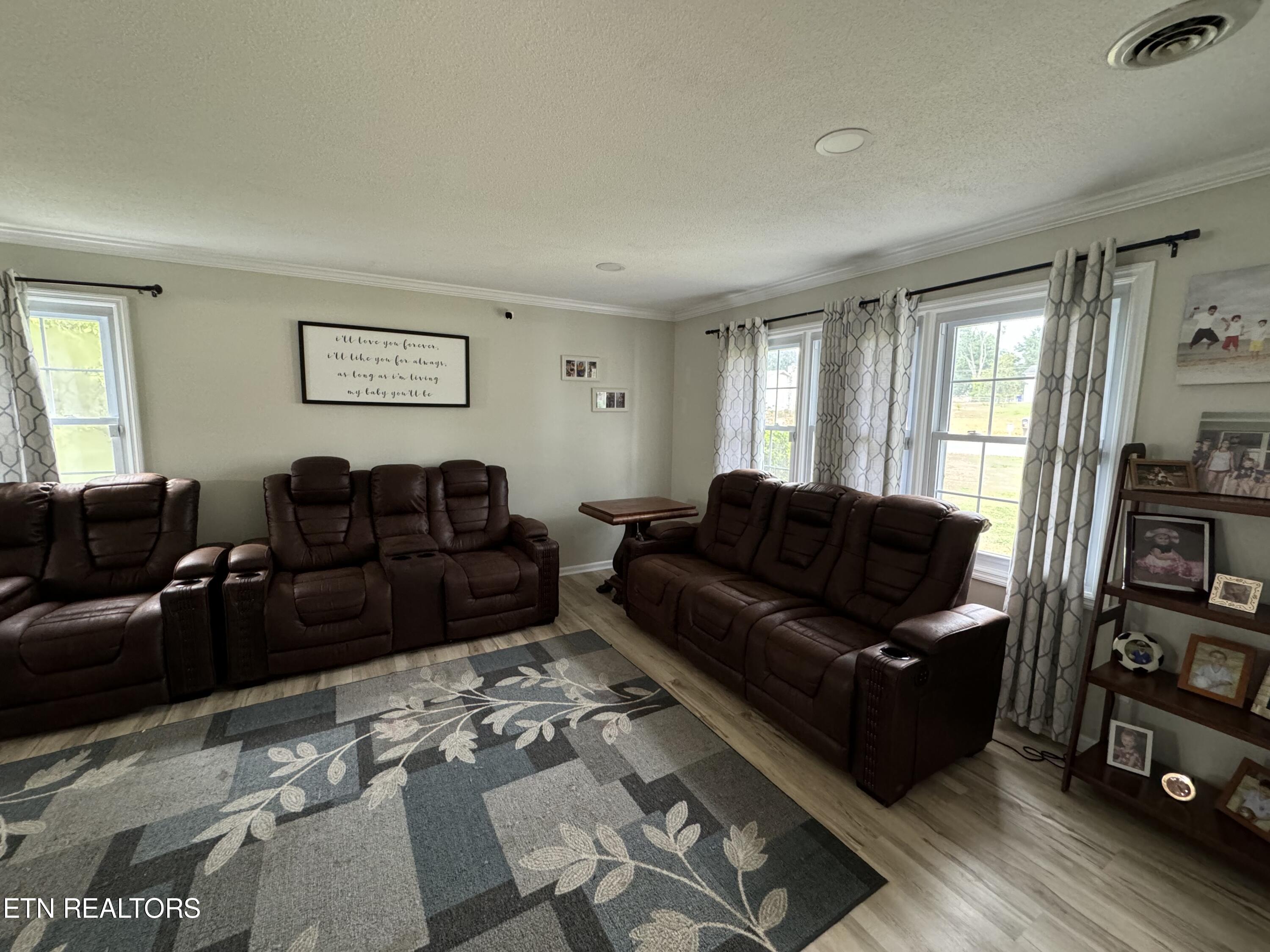 7705 Keswick Road Powell TN 37849
